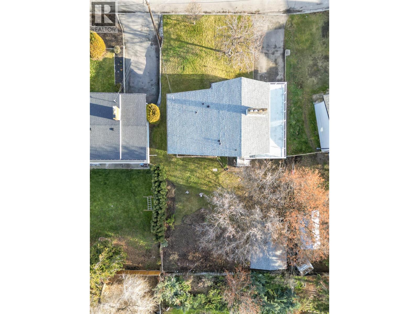 840 Matt Road, Kelowna, British Columbia  V1X 3W3 - Photo 3 - 10370778
