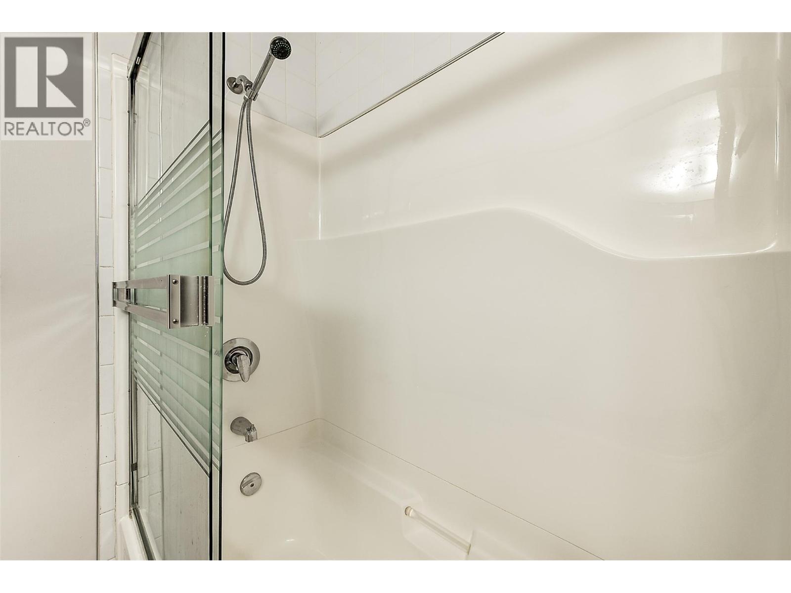 840 Matt Road, Kelowna, British Columbia  V1X 3W3 - Photo 35 - 10370778