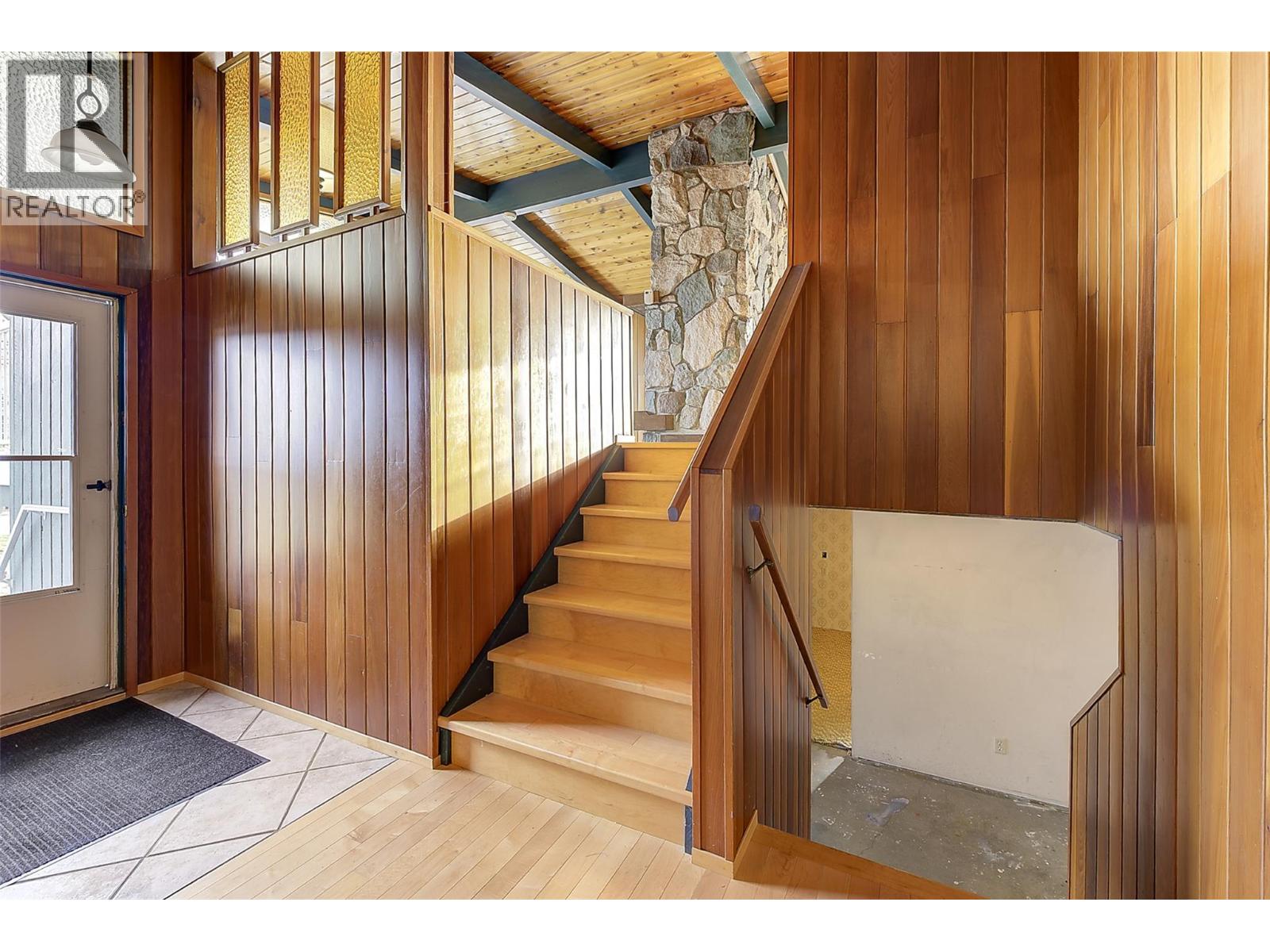 840 Matt Road, Kelowna, British Columbia  V1X 3W3 - Photo 6 - 10370778