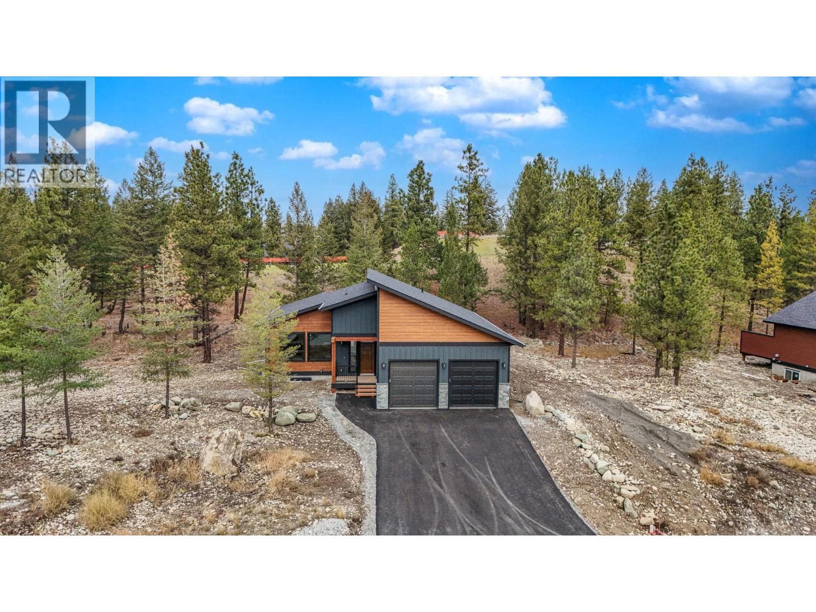 136 Shadow Mountain Boulevard, Cranbrook, British Columbia  V1C 0C6 - Photo 2 - 10371062