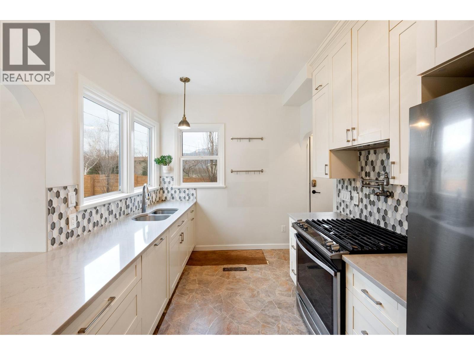 824 Road 2, Oliver, British Columbia  V0H 1T1 - Photo 19 - 10371106