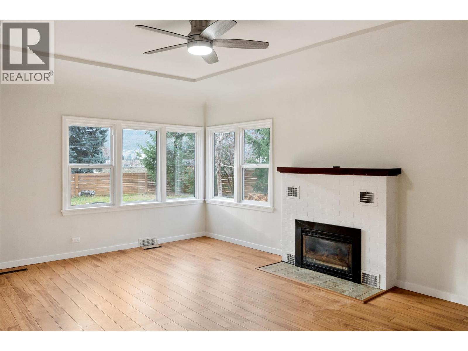 824 Road 2, Oliver, British Columbia  V0H 1T1 - Photo 3 - 10371106