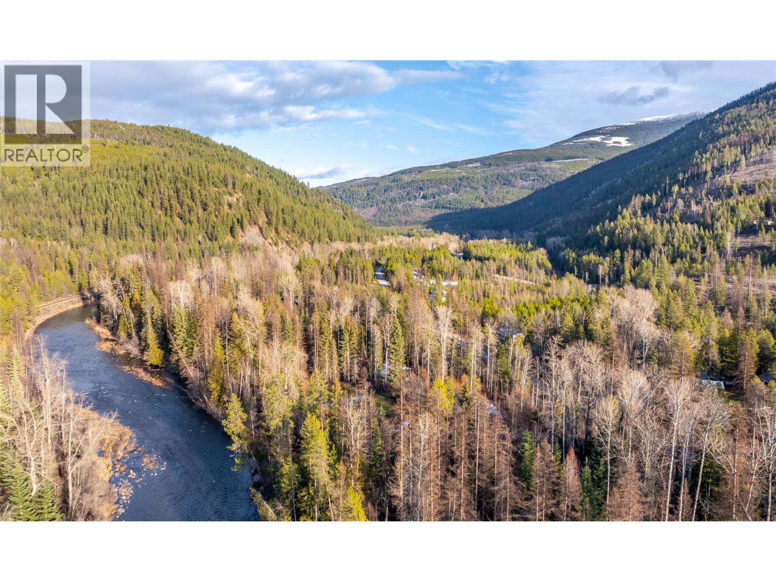 7349 Majestic Road, Kingsgate, British Columbia  V0B 1V1 - Photo 13 - 10371033