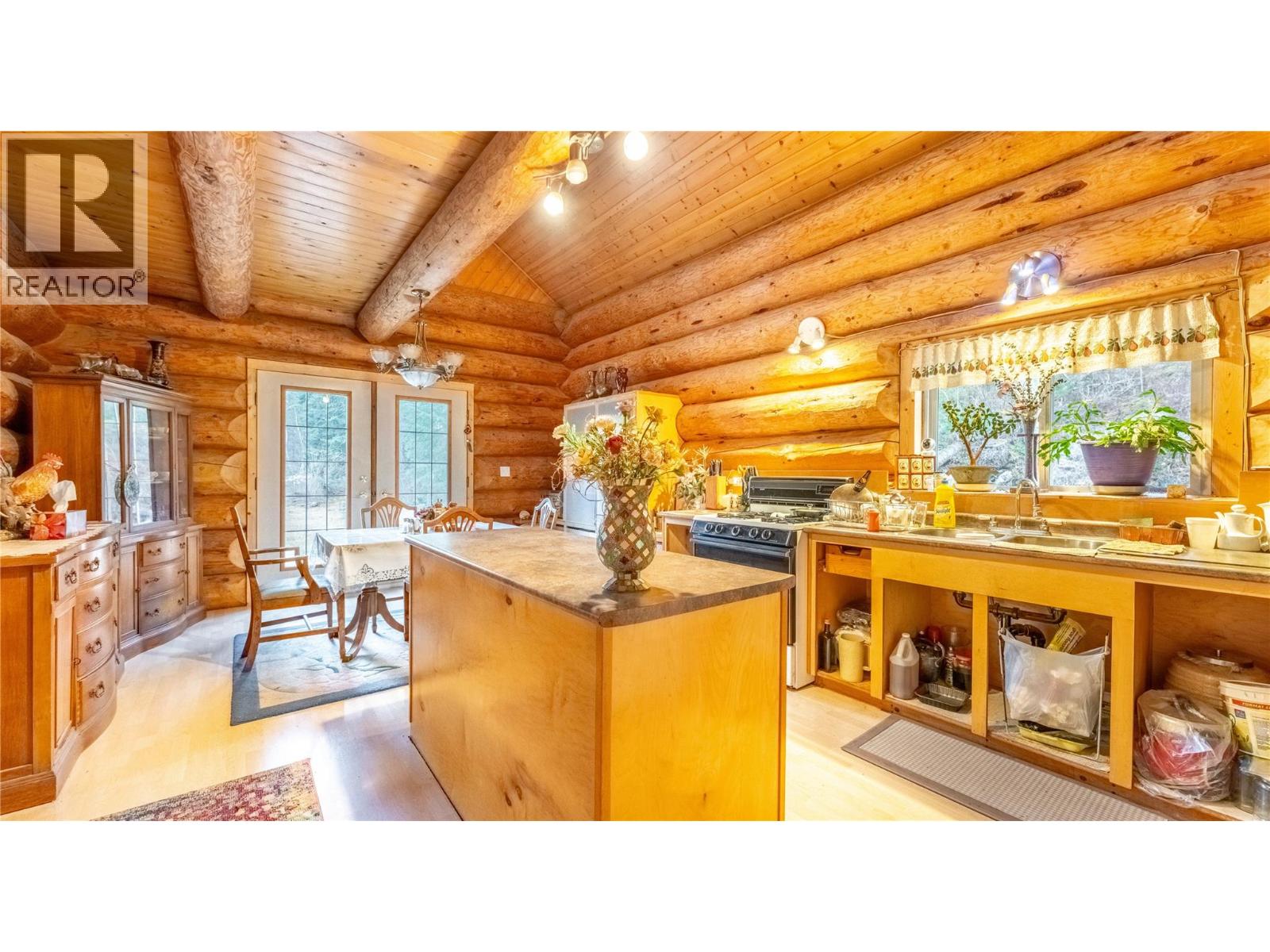 7349 Majestic Road, Kingsgate, British Columbia  V0B 1V1 - Photo 33 - 10371033