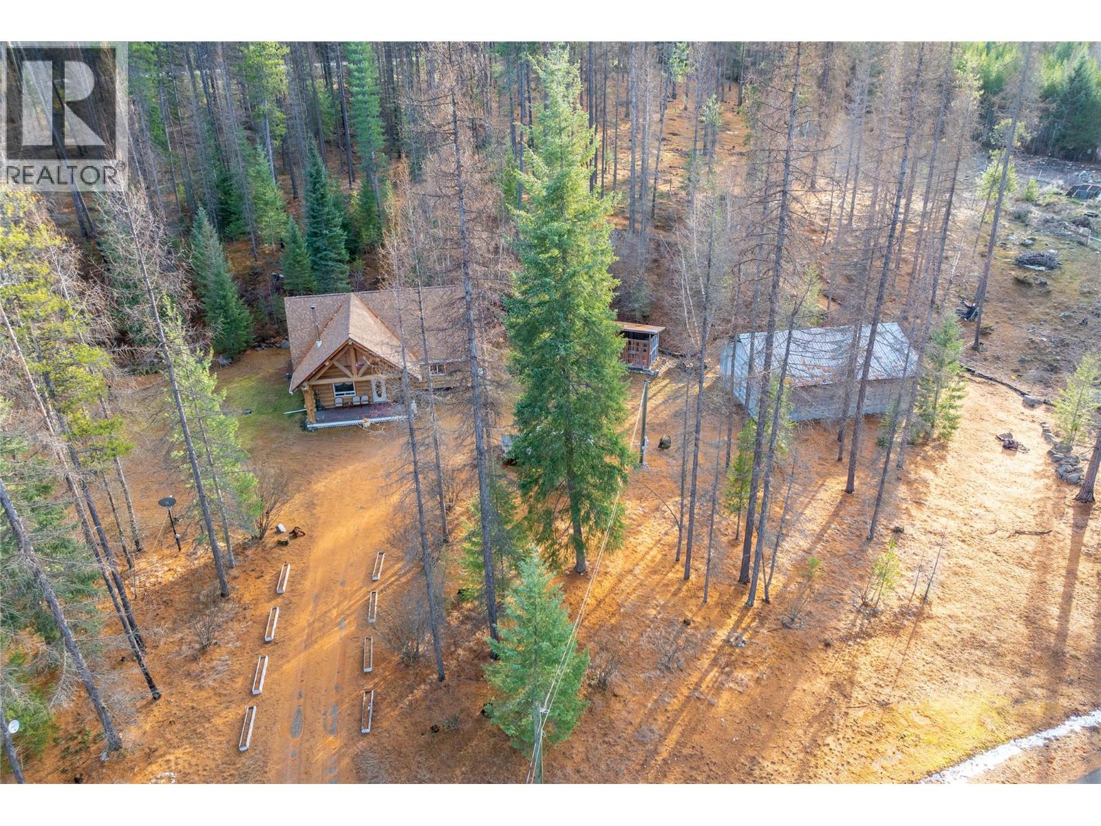 7349 Majestic Road, Kingsgate, British Columbia  V0B 1V1 - Photo 7 - 10371033