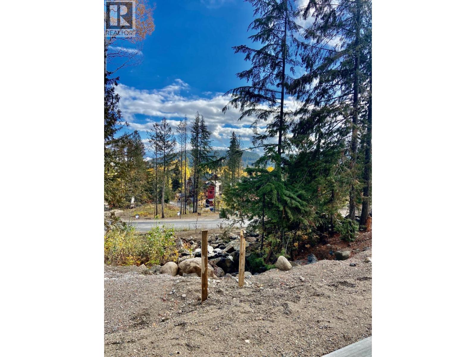 106 Topping Terrace, Rossland, British Columbia  V0G 1Y0 - Photo 8 - 10371021
