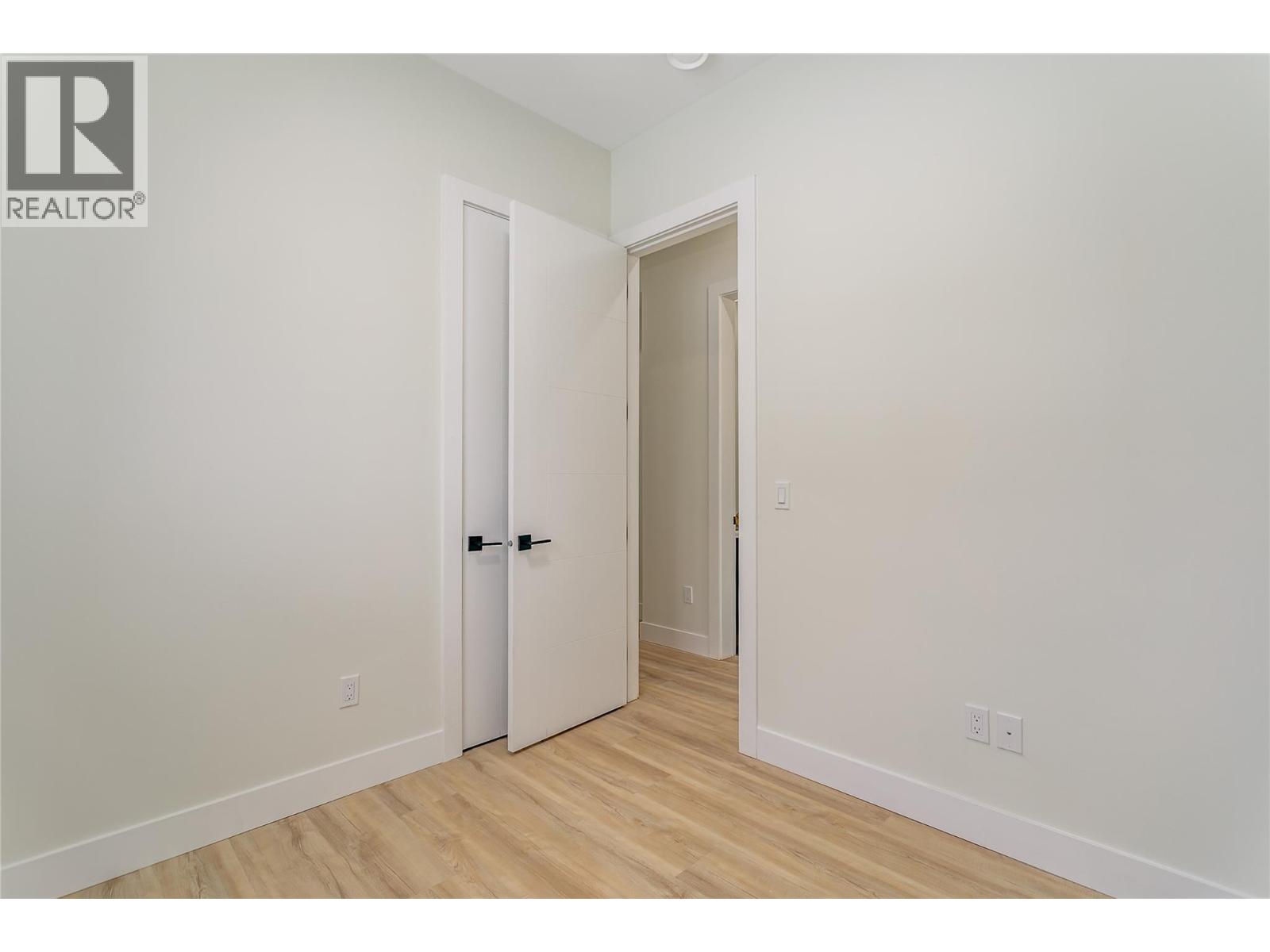 1136 Hume Avenue, Kelowna, British Columbia  V1P 1S3 - Photo 39 - 10371010