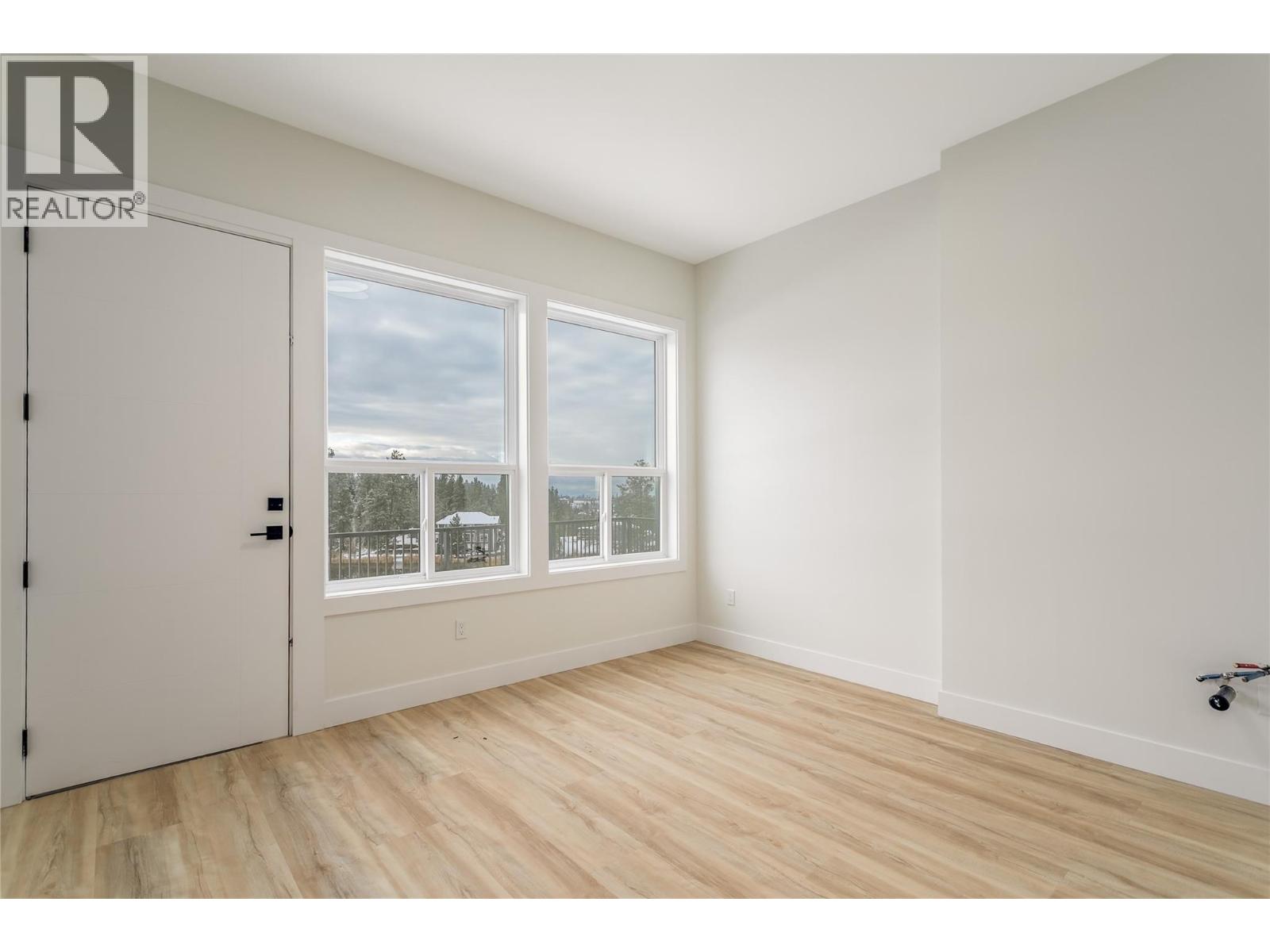 1136 Hume Avenue, Kelowna, British Columbia  V1P 1S3 - Photo 40 - 10371010