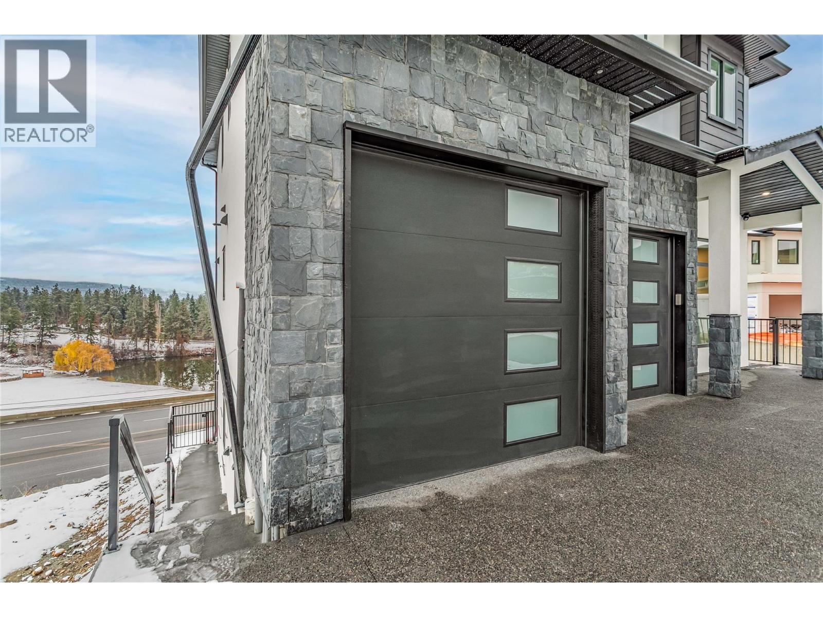 1136 Hume Avenue, Kelowna, British Columbia  V1P 1S3 - Photo 42 - 10371010