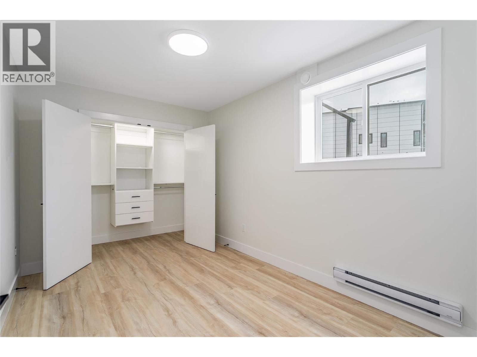 1136 Hume Avenue, Kelowna, British Columbia  V1P 1S3 - Photo 48 - 10371010