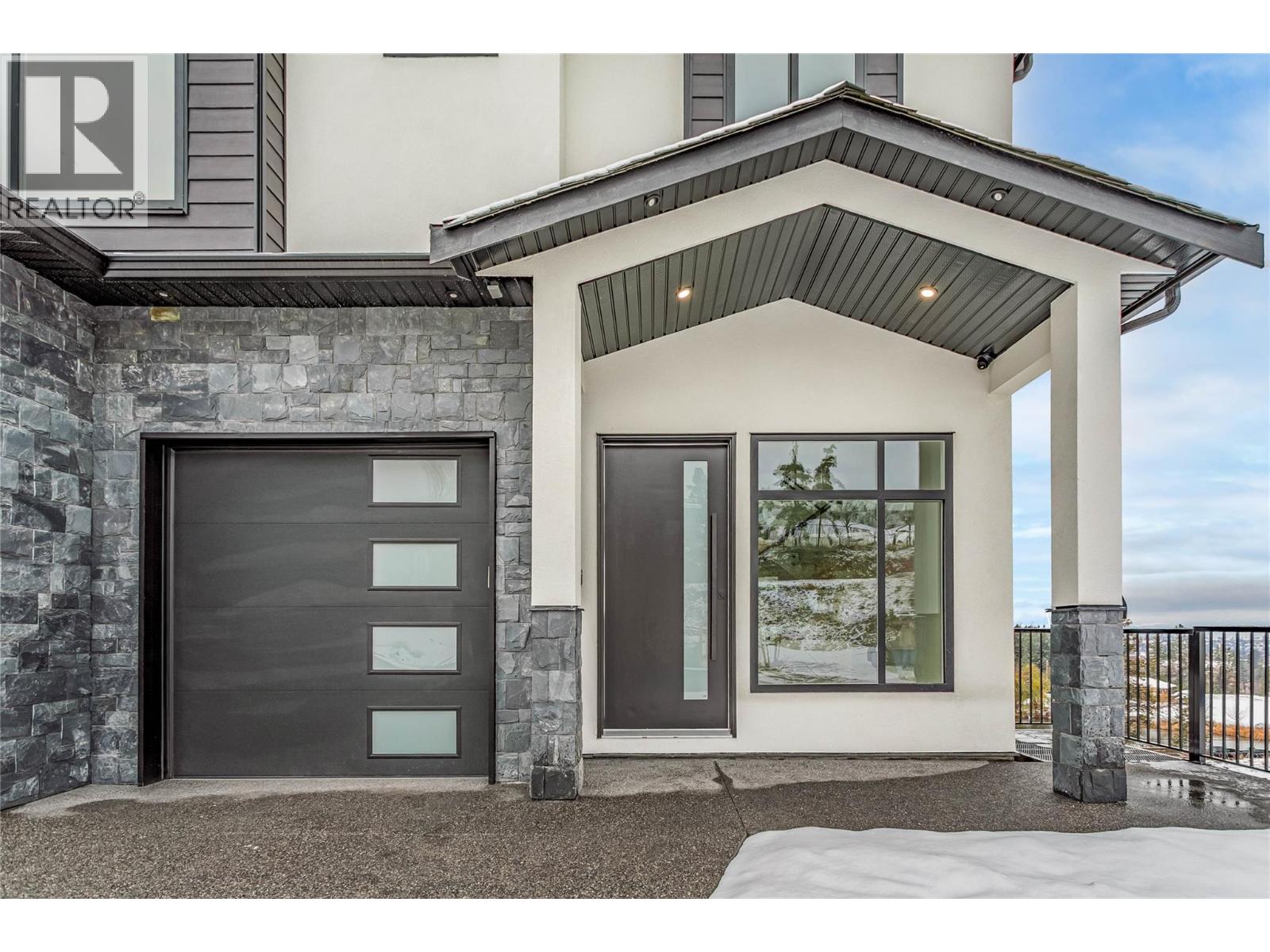 1136 Hume Avenue, Kelowna, British Columbia  V1P 1S3 - Photo 57 - 10371010