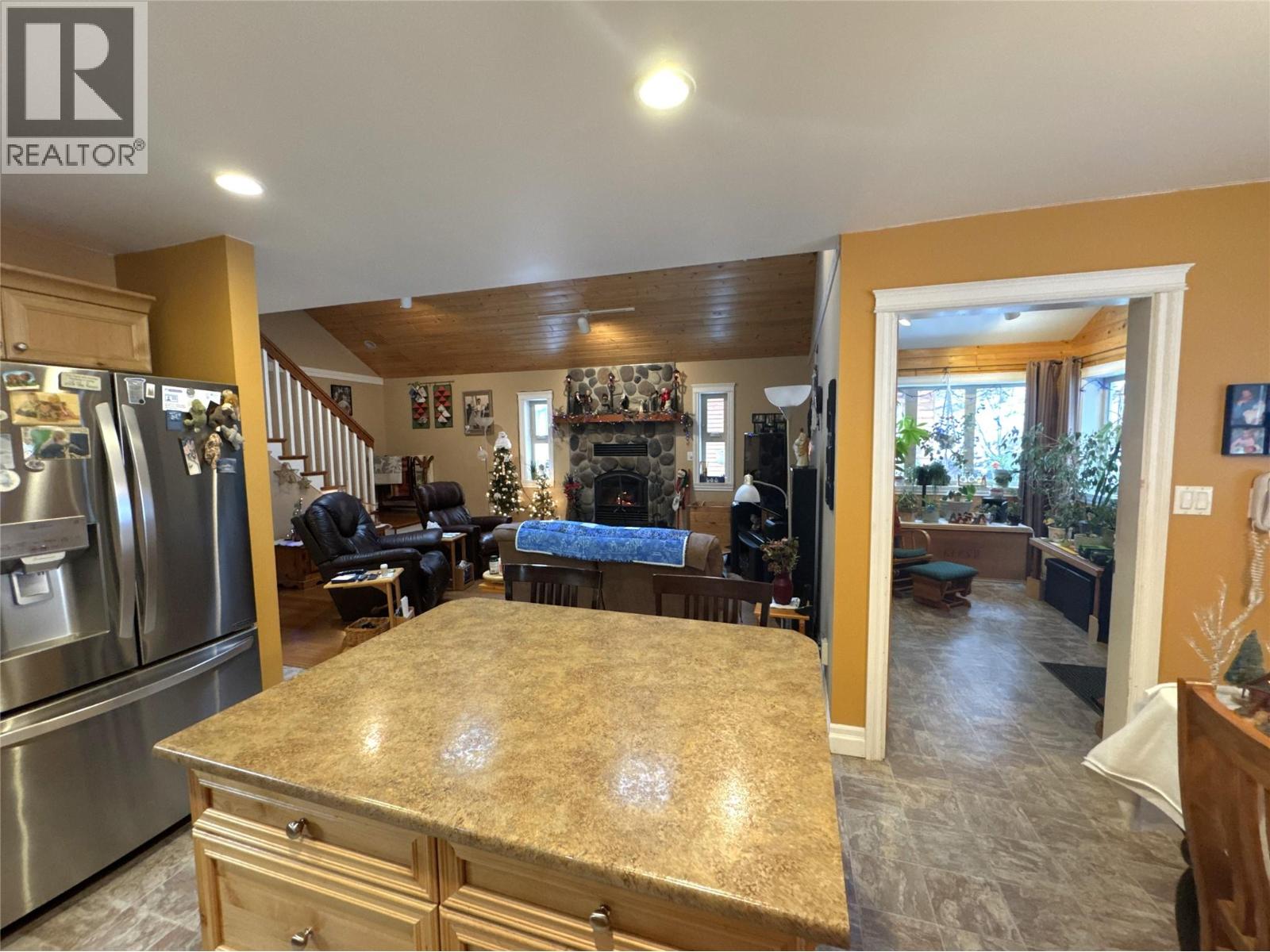 4492 Iron Mountain Road, Merritt, British Columbia  V1K 1B8 - Photo 12 - 10371082