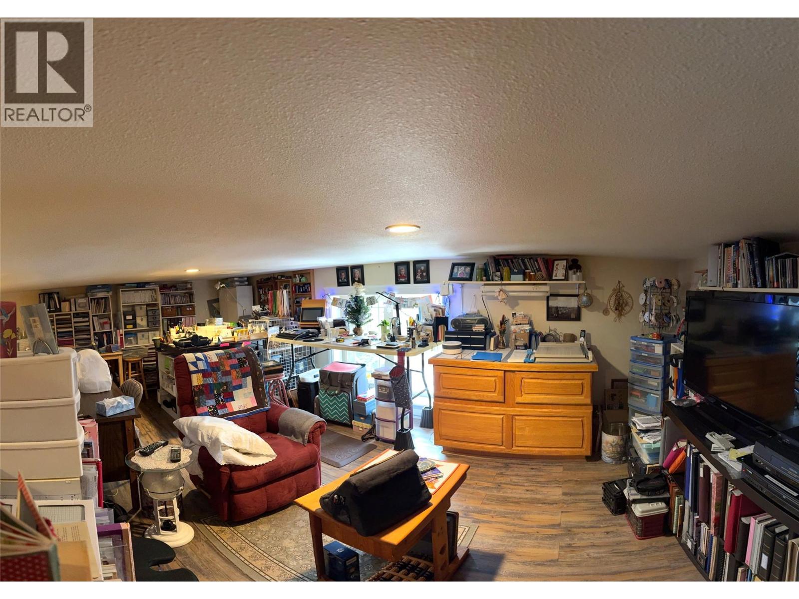 4492 Iron Mountain Road, Merritt, British Columbia  V1K 1B8 - Photo 6 - 10371082