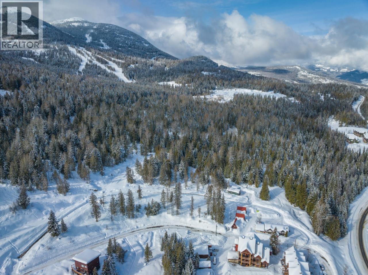 312 Ridge Road, Rossland, British Columbia  V0G 1Y0 - Photo 2 - 10371154