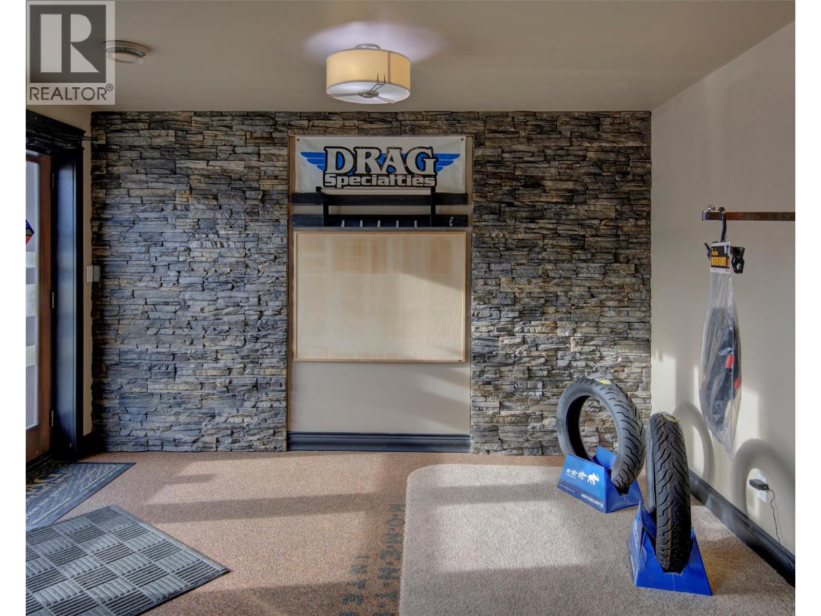 2203 18 Avenue, Vernon, British Columbia  V1T 6P6 - Photo 8 - 10371150
