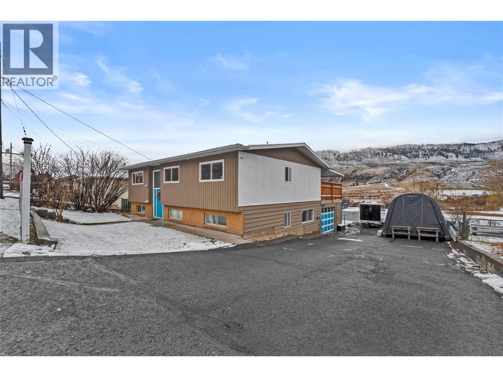 1572 Valleyview Drive, Cache Creek, British Columbia  V0K 1H0 - Photo 2 - 10371143