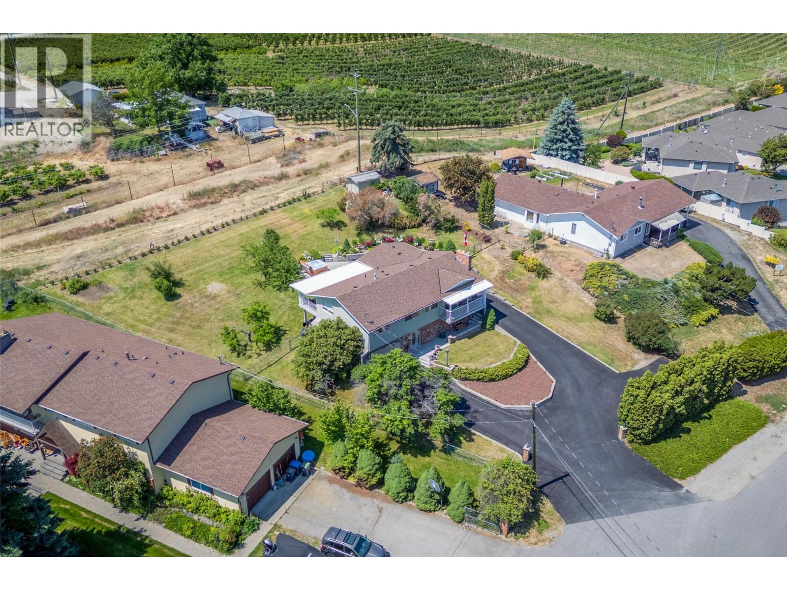2489 Chieftain Road, West Kelowna, British Columbia  V4T 1N3 - Photo 2 - 10370978