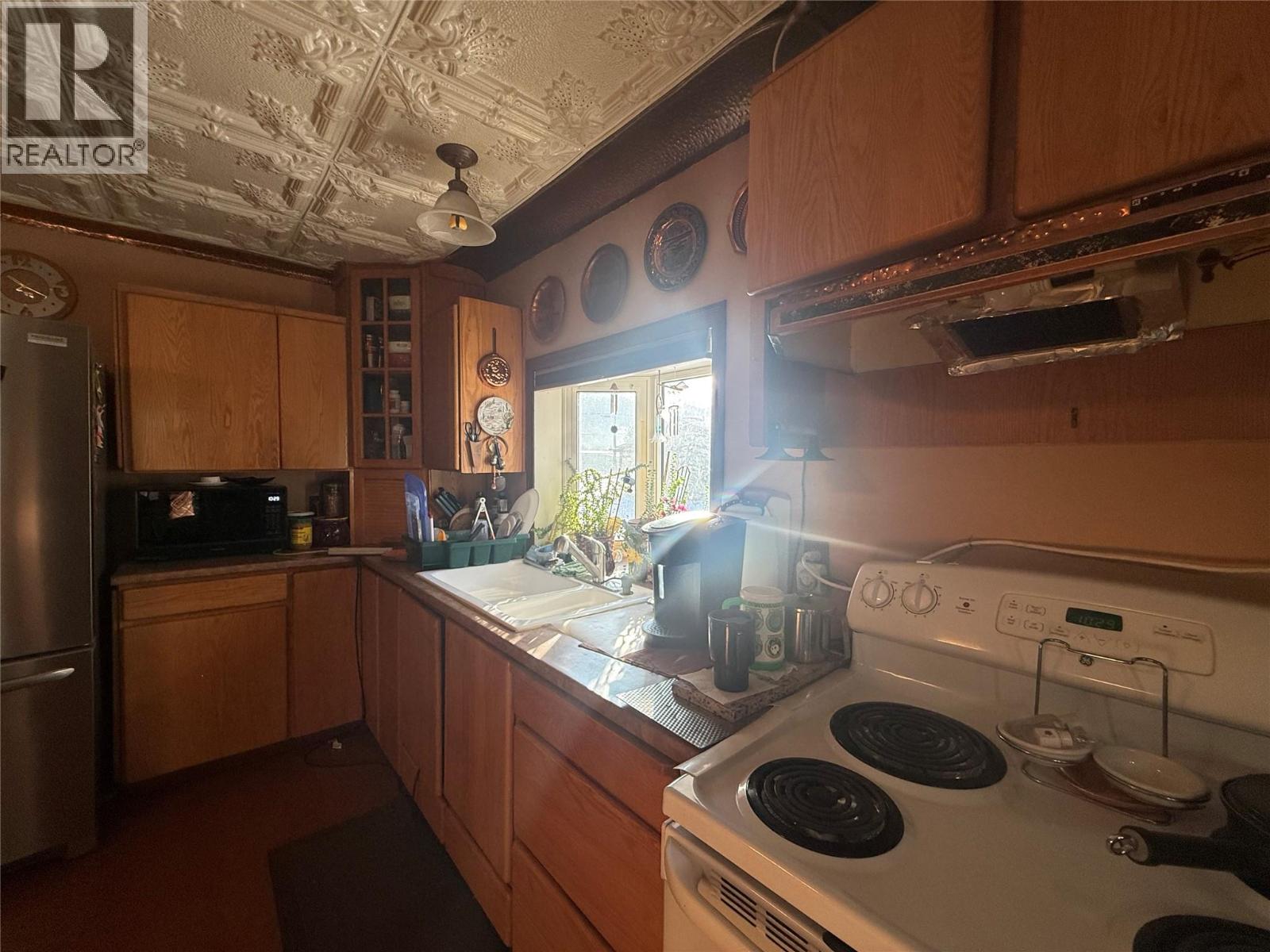 5861 33 Highway, Beaverdell, British Columbia  V0H 1A0 - Photo 13 - 10371100