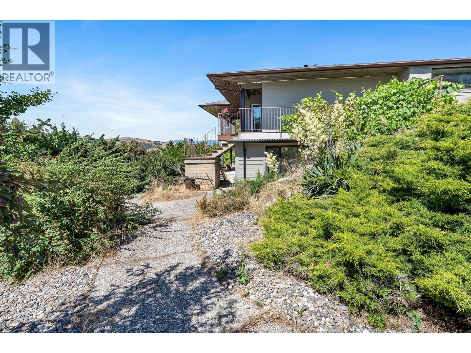 460 Crestview Drive, Coldstream, British Columbia  V1B 2X6 - Photo 19 - 10371136