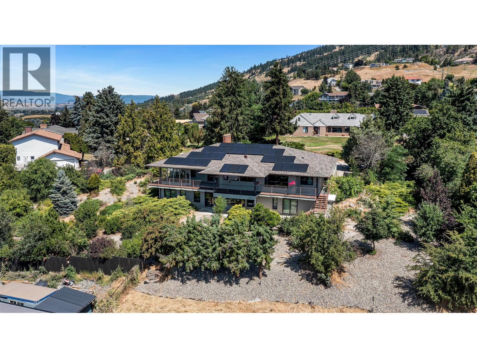 460 Crestview Drive, Coldstream, British Columbia  V1B 2X6 - Photo 2 - 10371136