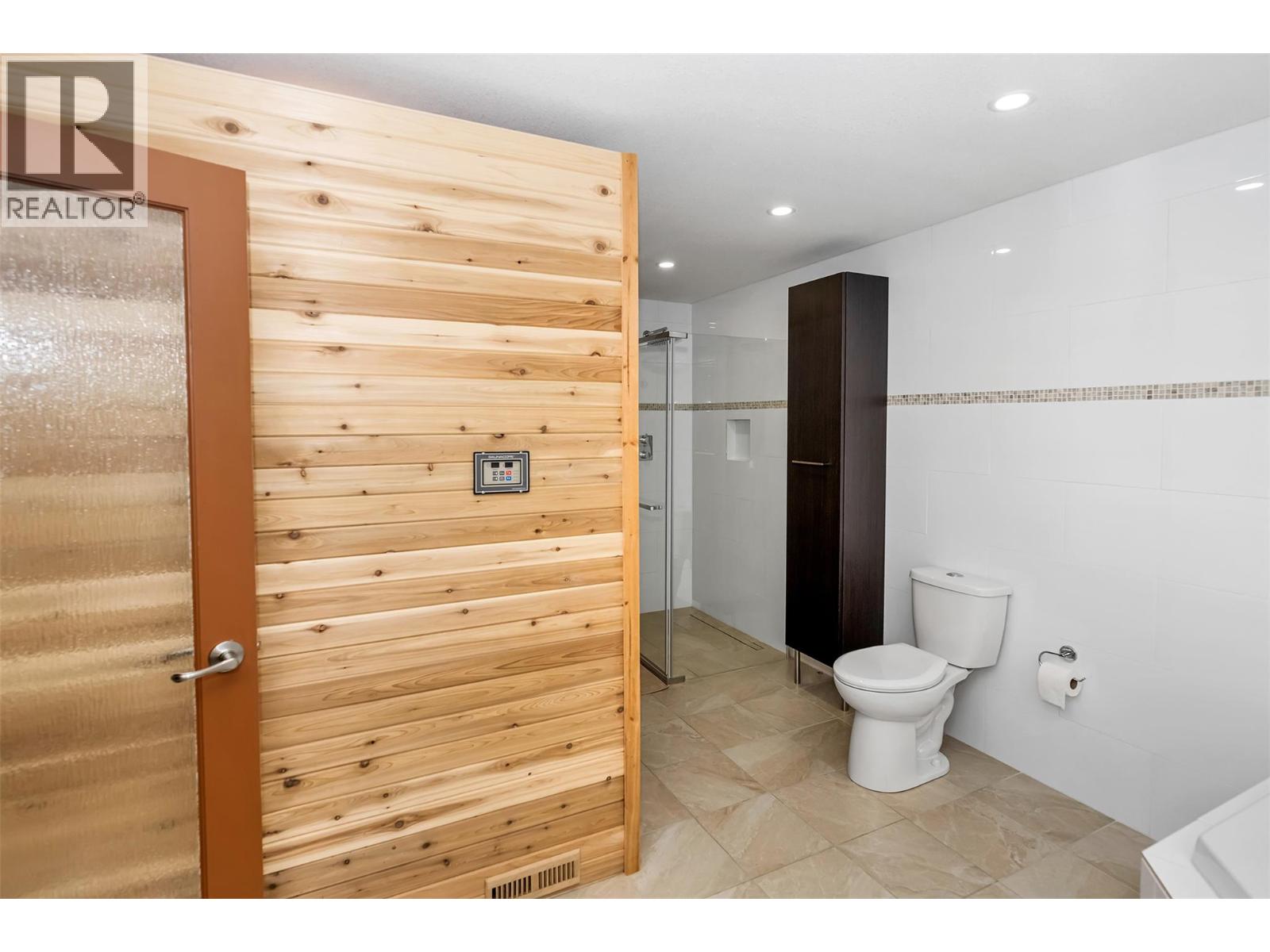 460 Crestview Drive, Coldstream, British Columbia  V1B 2X6 - Photo 52 - 10371136
