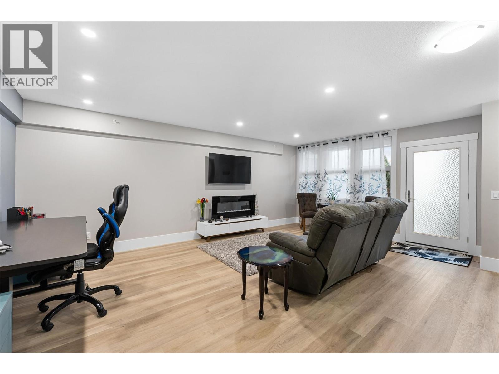4000 Redstone Crescent Unit# 220, Peachland, British Columbia  V0H 1X5 - Photo 38 - 10371155