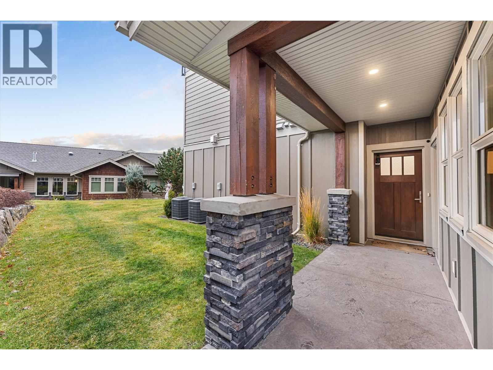 4000 Redstone Crescent Unit# 220, Peachland, British Columbia  V0H 1X5 - Photo 5 - 10371155