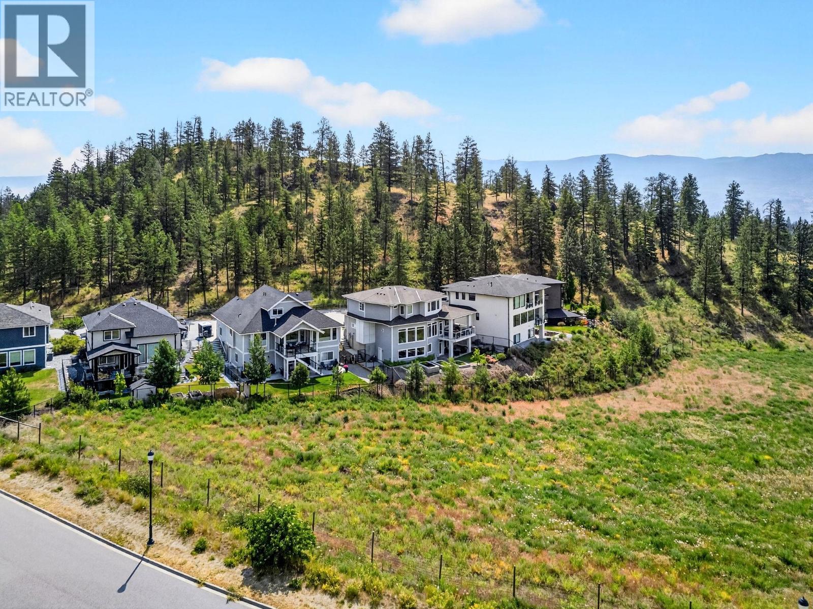 2578 Crown Crest Place, West Kelowna, British Columbia  V4T 3M6 - Photo 3 - 10371172