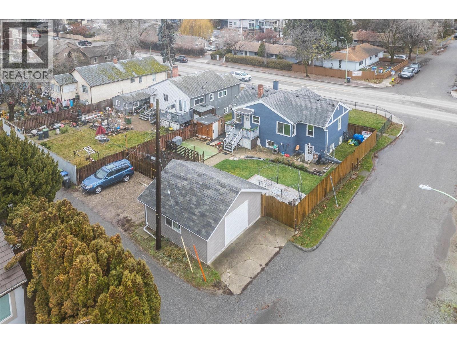 2405 Pandosy Street, Kelowna, British Columbia  V1Y 1T7 - Photo 6 - 10370983