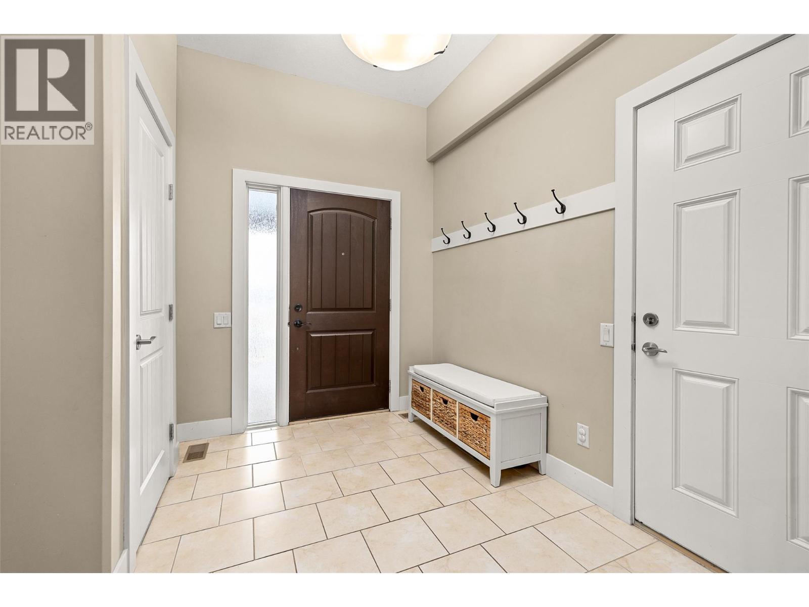 1601 Tower Ranch Boulevard, Kelowna, British Columbia  V1P 1P9 - Photo 7 - 10371202