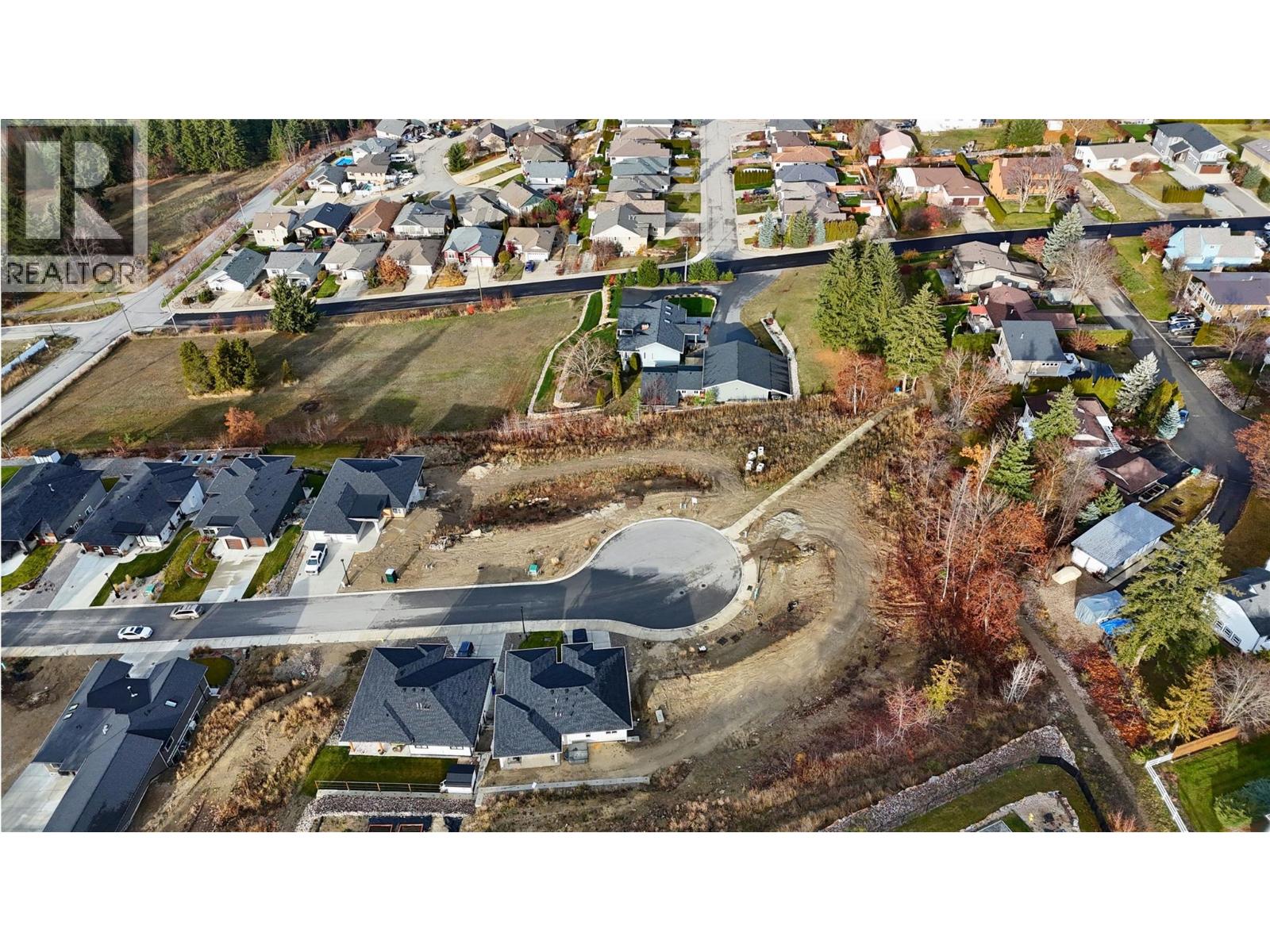 1220 16 Avenue Se, Salmon Arm, British Columbia  V1E 2R5 - Photo 10 - 10370258