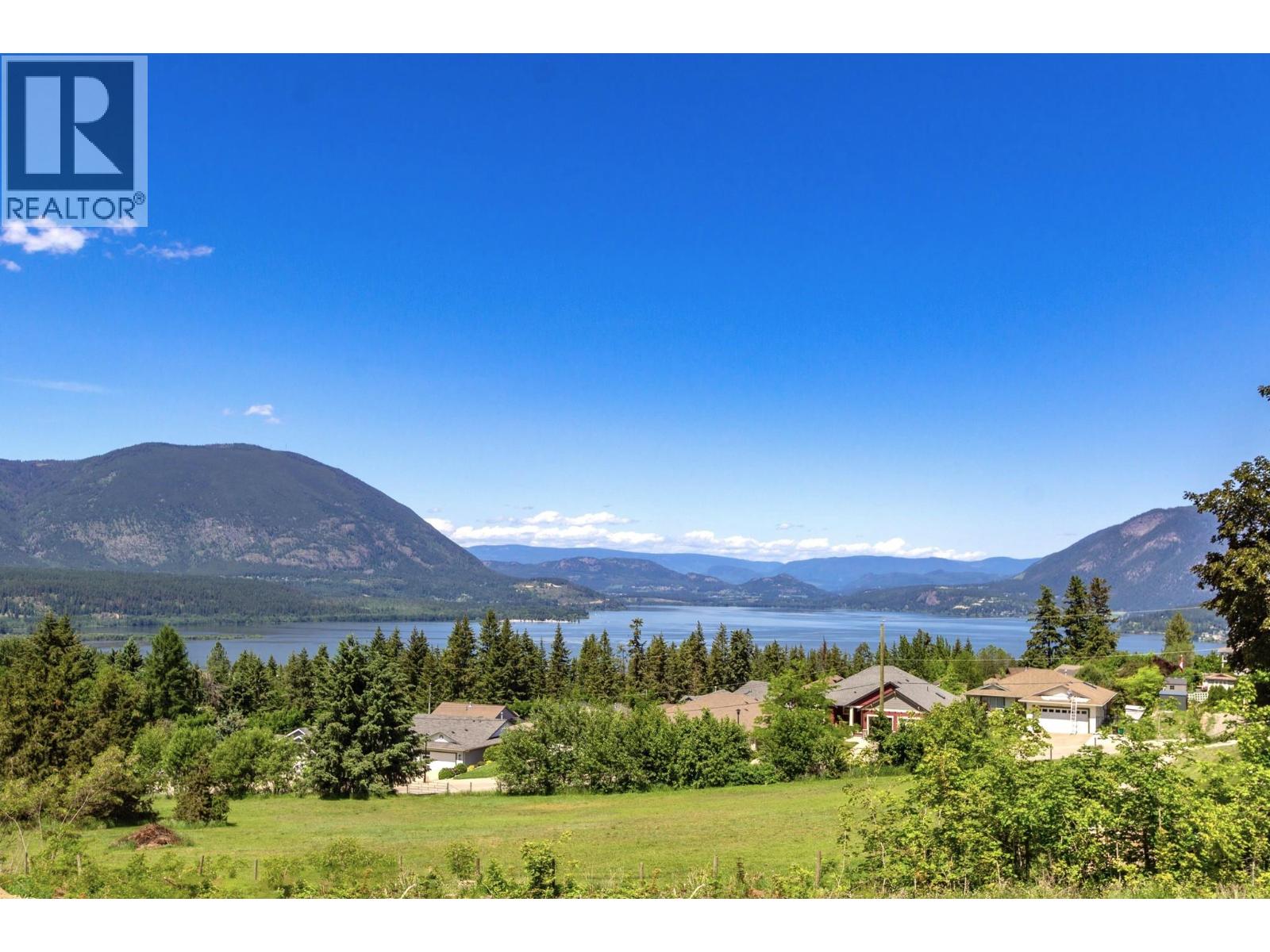 1180 16 Avenue Se, Salmon Arm, British Columbia  V1E 2R5 - Photo 5 - 10370257
