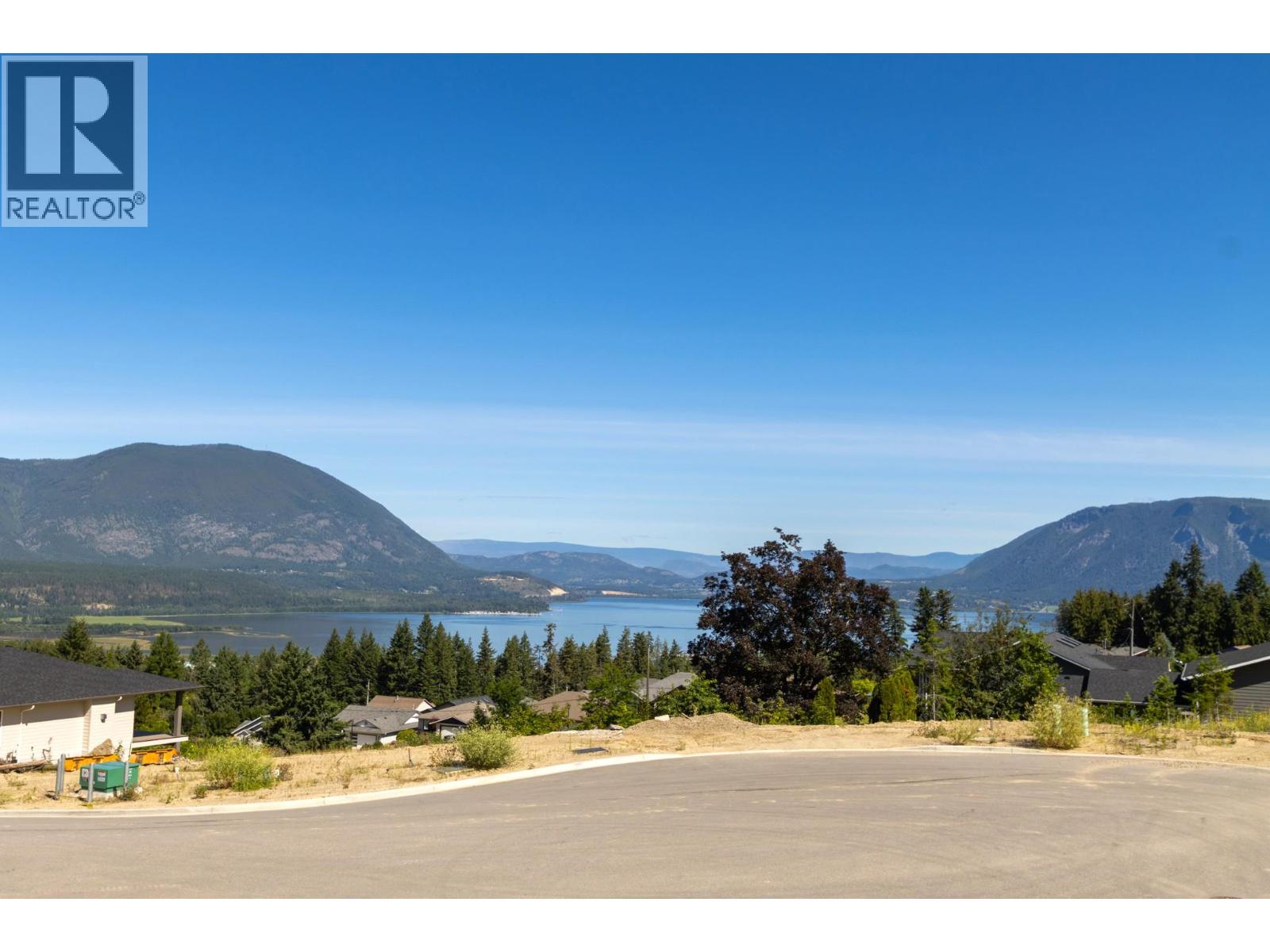 1180 16 Avenue Se, Salmon Arm, British Columbia  V1E 2R5 - Photo 7 - 10370257