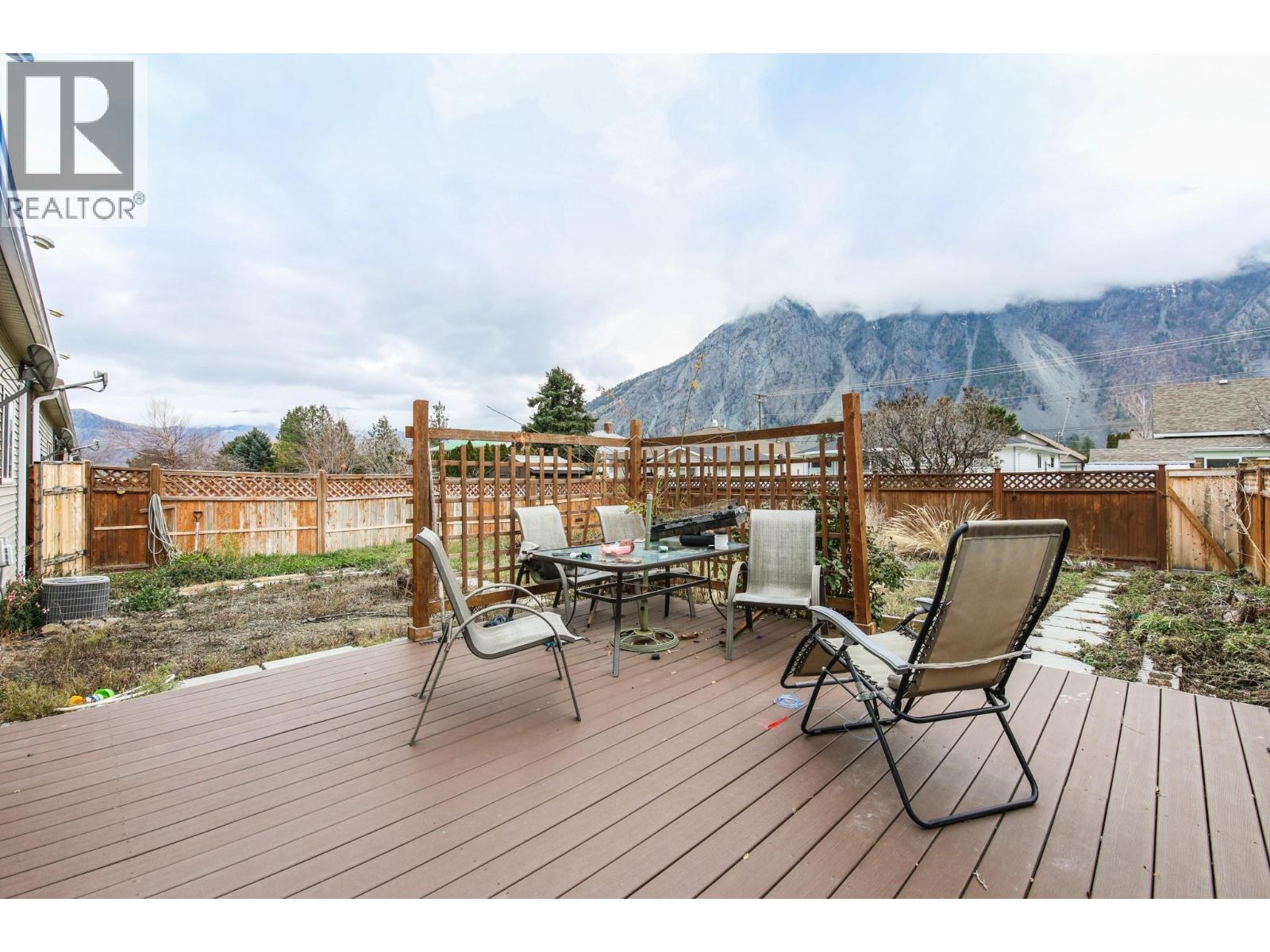 703 9th Avenue, Keremeos, British Columbia  V0X 1N3 - Photo 16 - 10371149