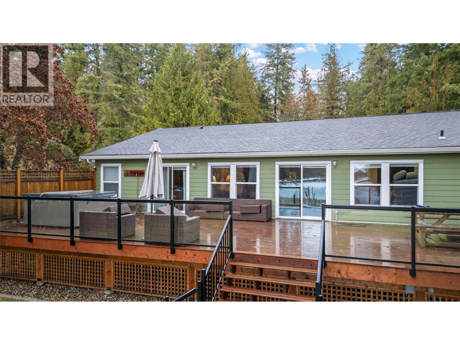 405 97a Highway, Sicamous, British Columbia  V0E 2V1 - Photo 3 - 10371068
