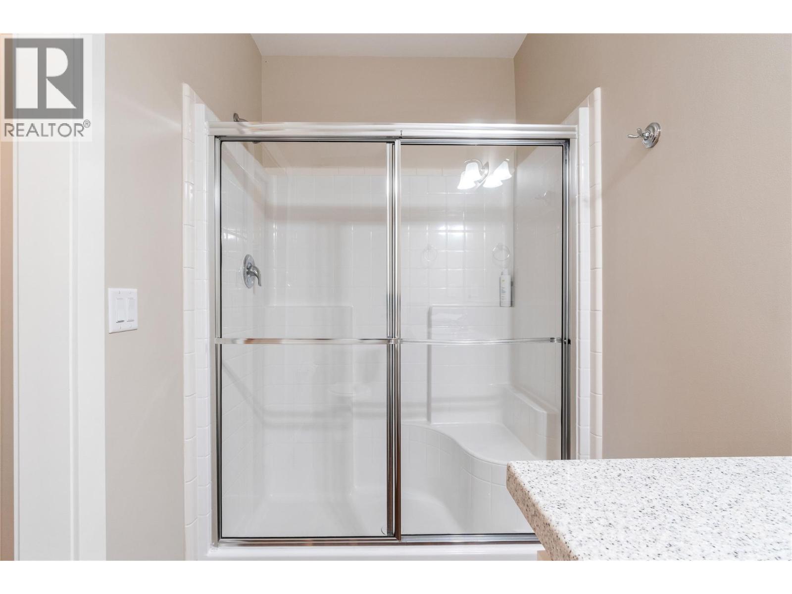 405 97a Highway, Sicamous, British Columbia  V0E 2V1 - Photo 33 - 10371068