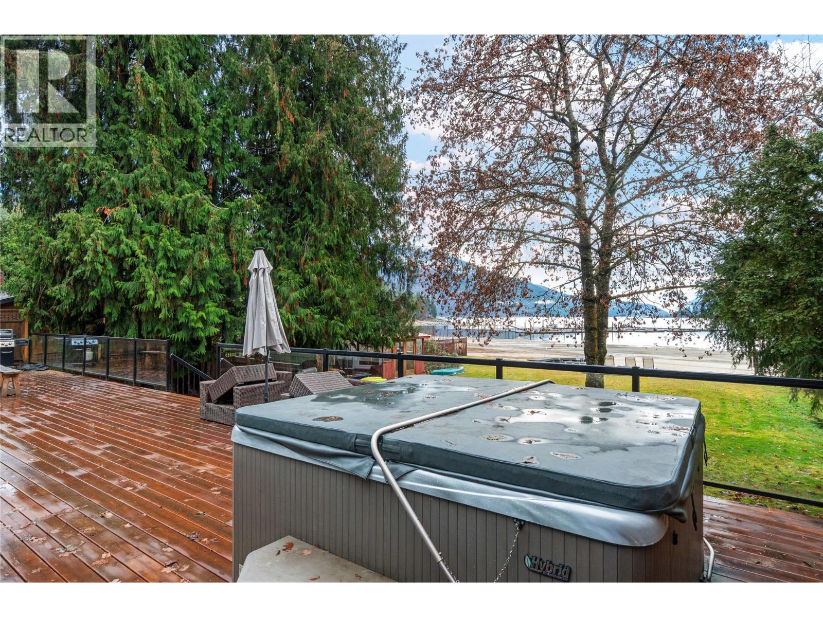 405 97a Highway, Sicamous, British Columbia  V0E 2V1 - Photo 5 - 10371068