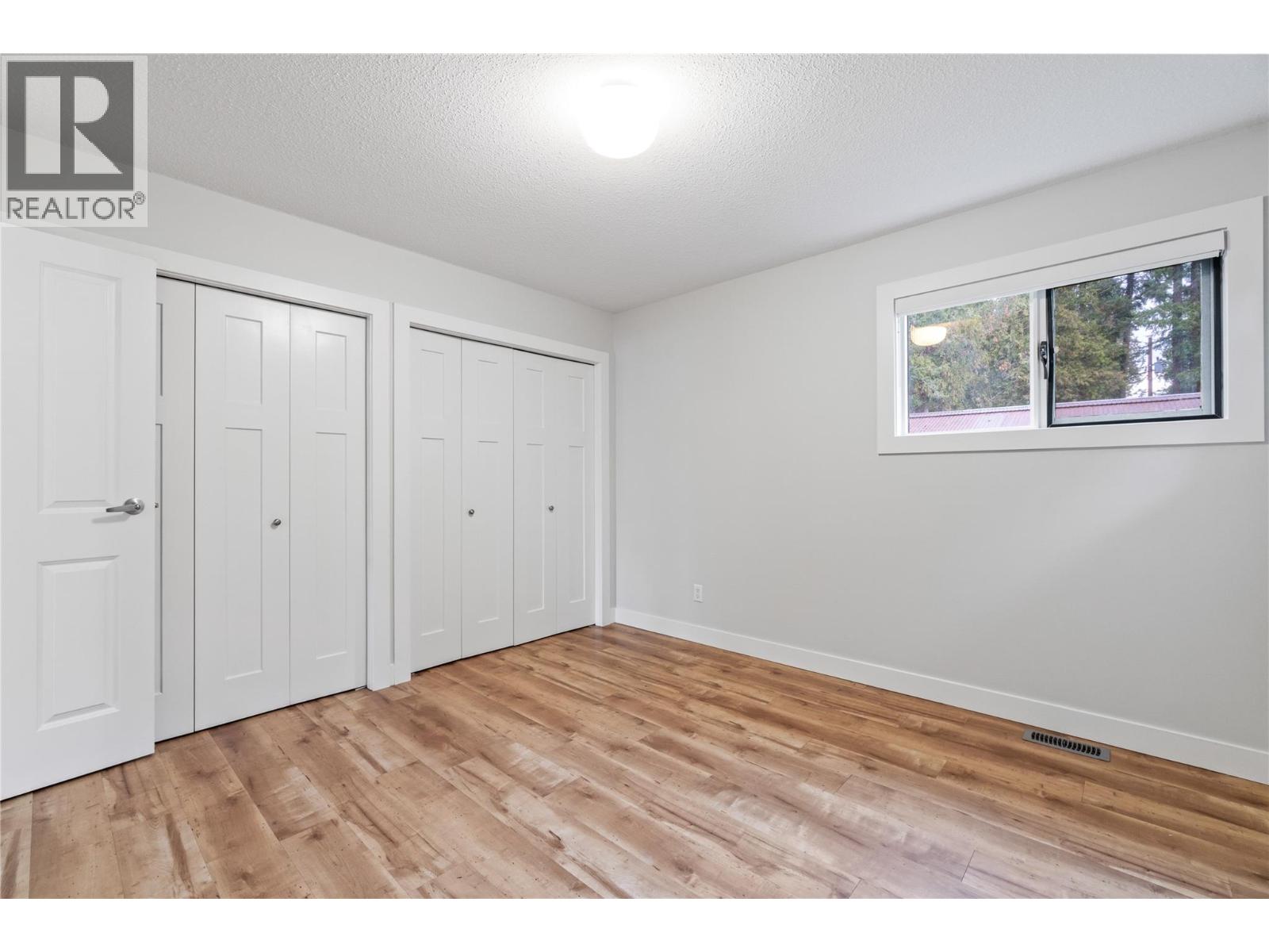 401 97a Highway, Sicamous, British Columbia  V0E 2V1 - Photo 32 - 10371067