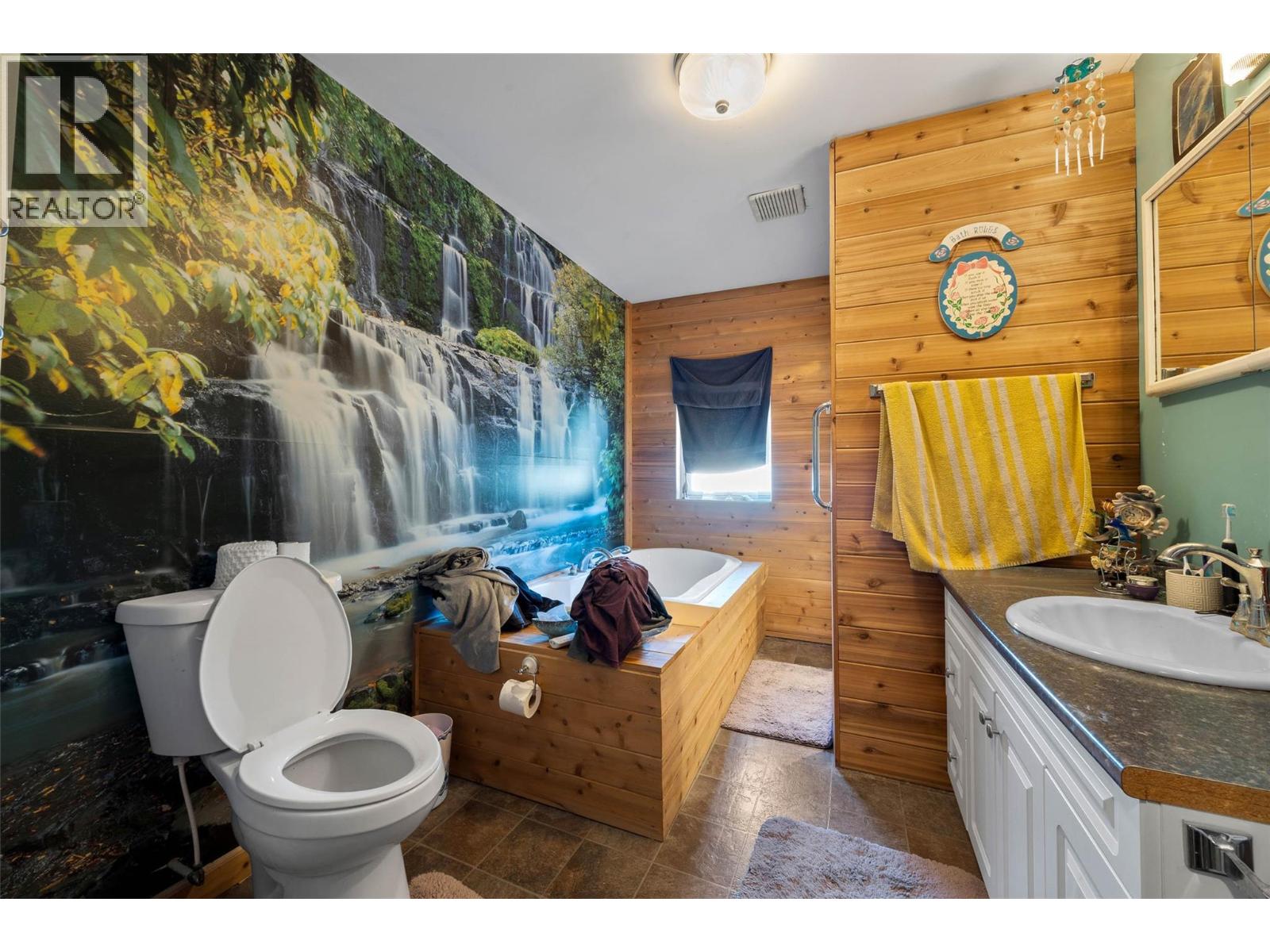 1029 Raft River Road, Clearwater, British Columbia  V0E 1N1 - Photo 17 - 10371243