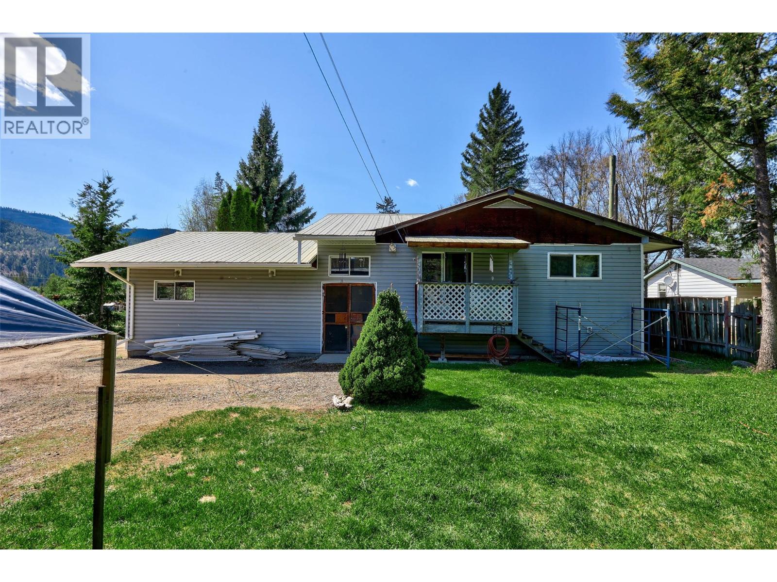 1029 Raft River Road, Clearwater, British Columbia  V0E 1N1 - Photo 2 - 10371243