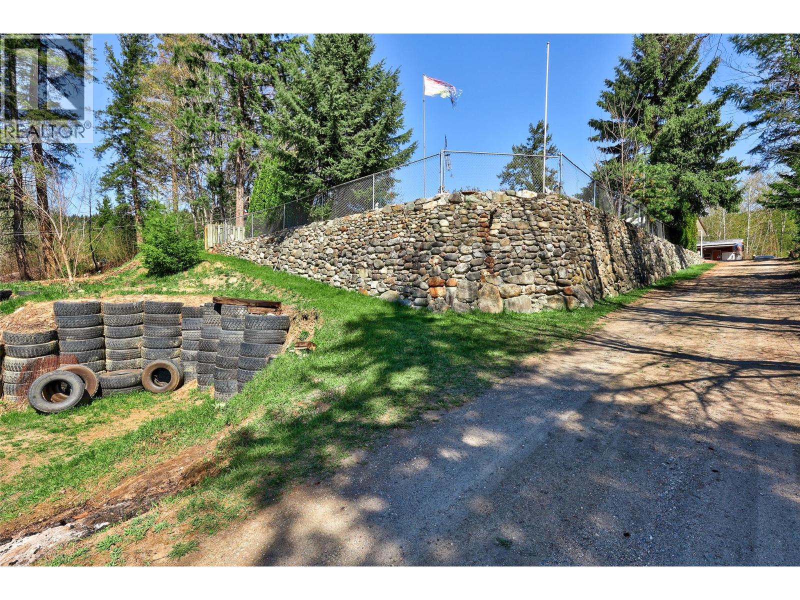 1029 Raft River Road, Clearwater, British Columbia  V0E 1N1 - Photo 30 - 10371243