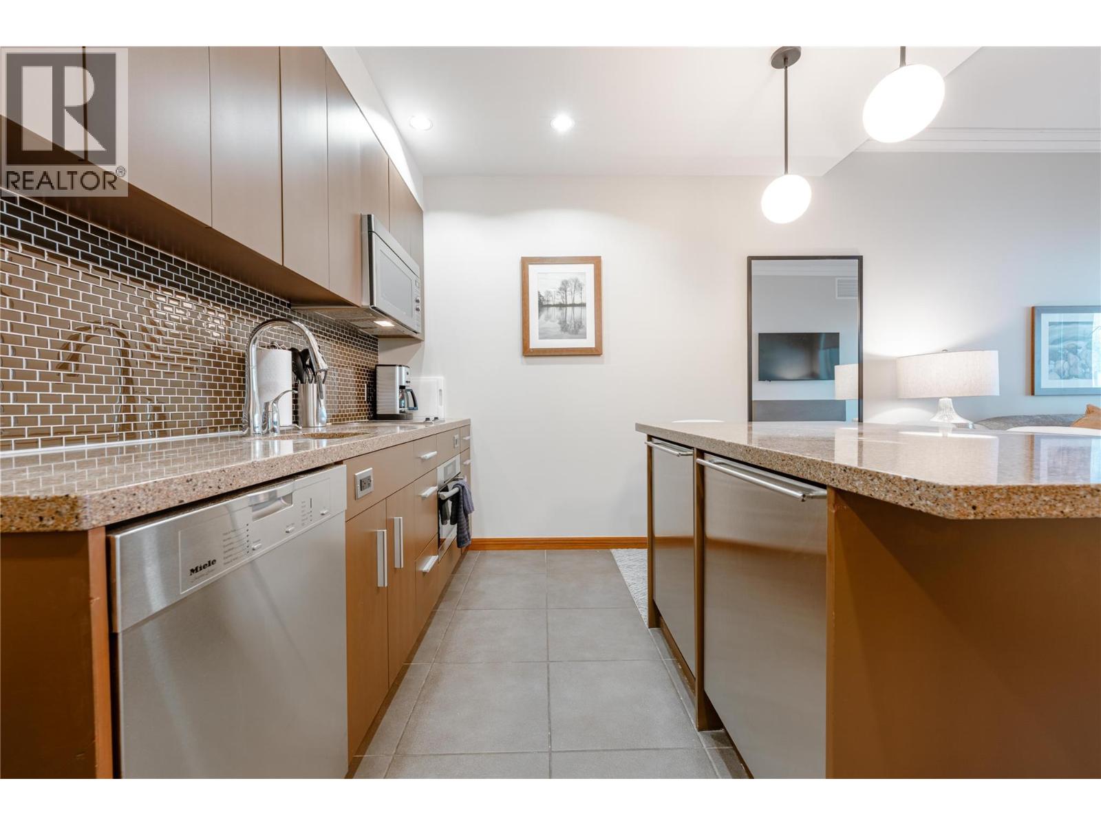 2950 Camozzi Road Unit# 1303, Revelstoke, British Columbia  V0E 2S1 - Photo 12 - 10365100