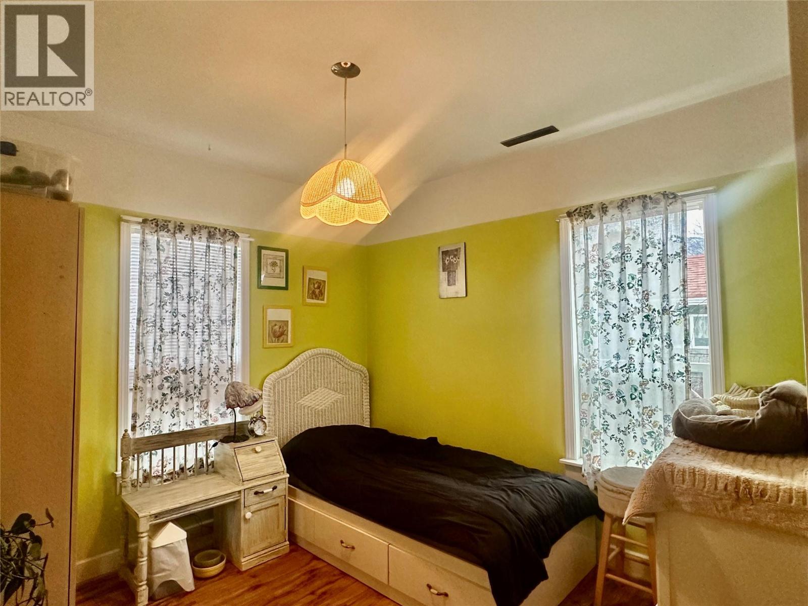 5826 Main Street, Oliver, British Columbia  V0H 1T9 - Photo 13 - 10371230