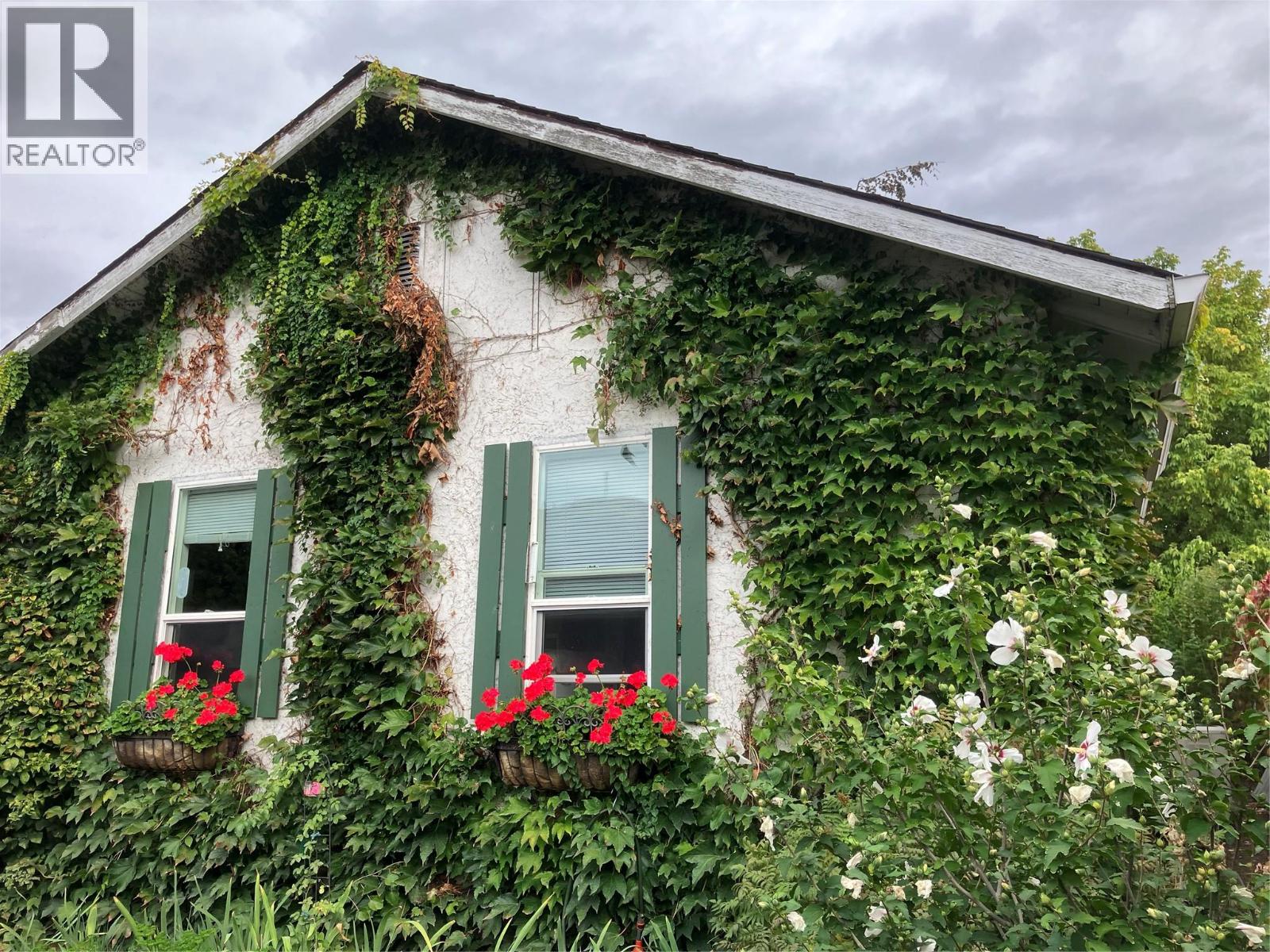 5826 Main Street, Oliver, British Columbia  V0H 1T9 - Photo 30 - 10371230