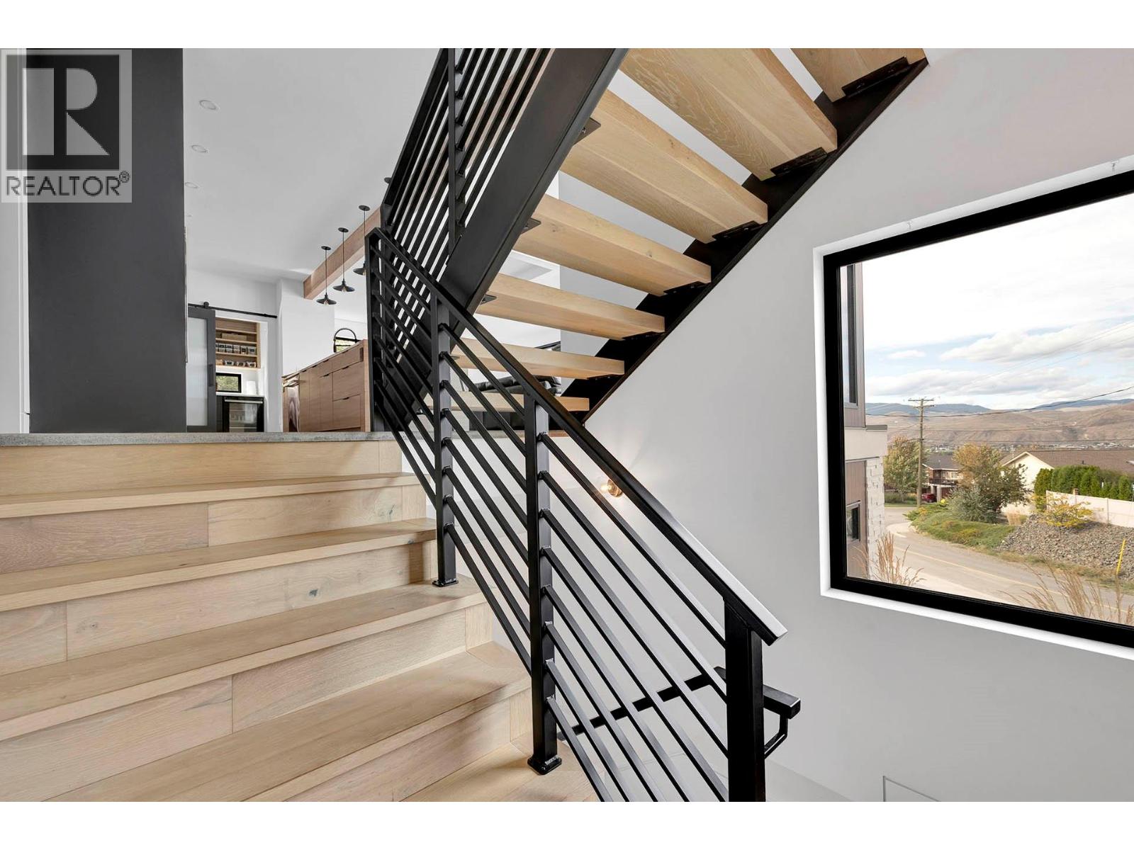 887 Fernie Road, Kamloops, British Columbia  V2C 1B4 - Photo 45 - 10371158