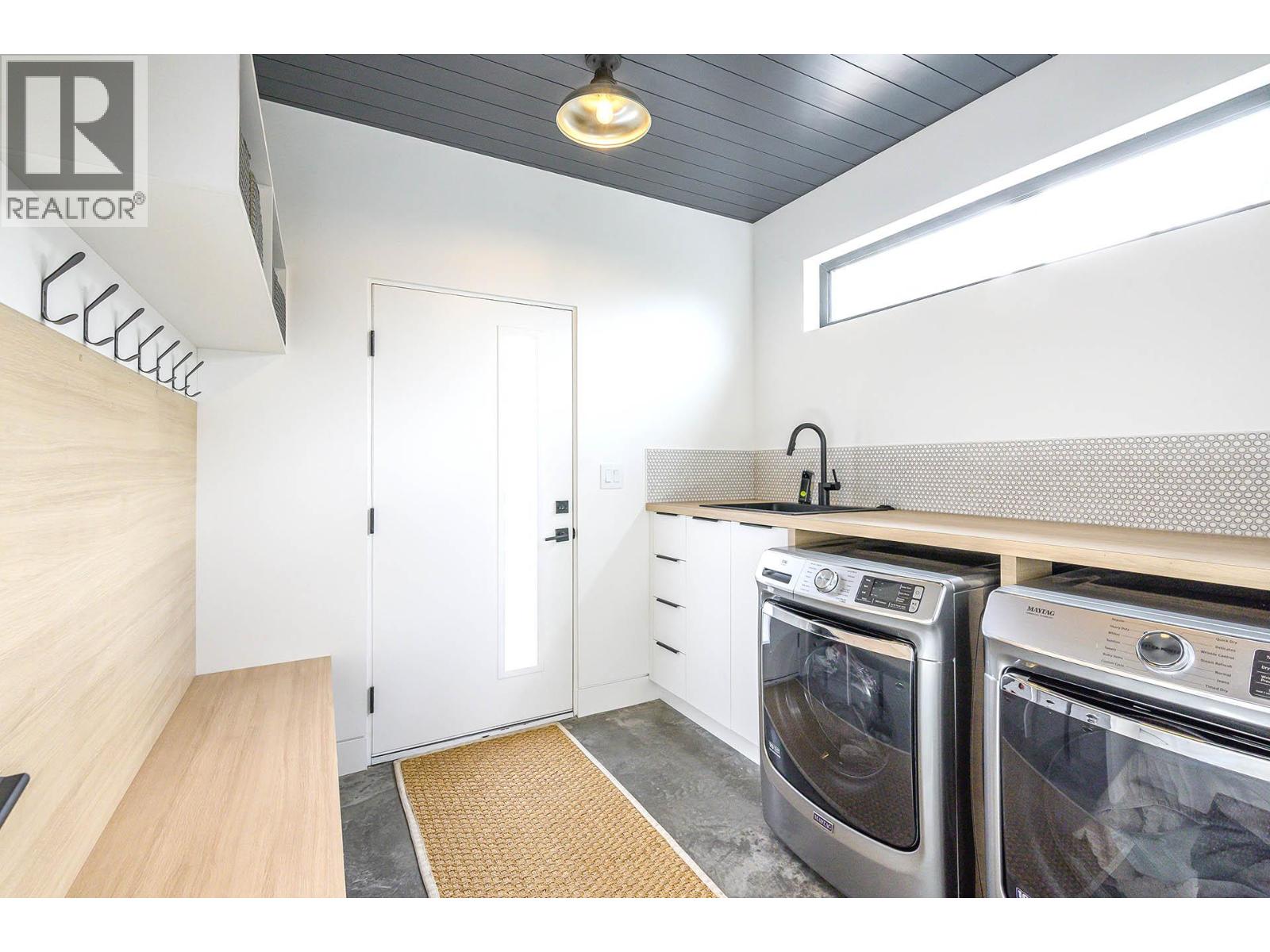 887 Fernie Road, Kamloops, British Columbia  V2C 1B4 - Photo 65 - 10371158