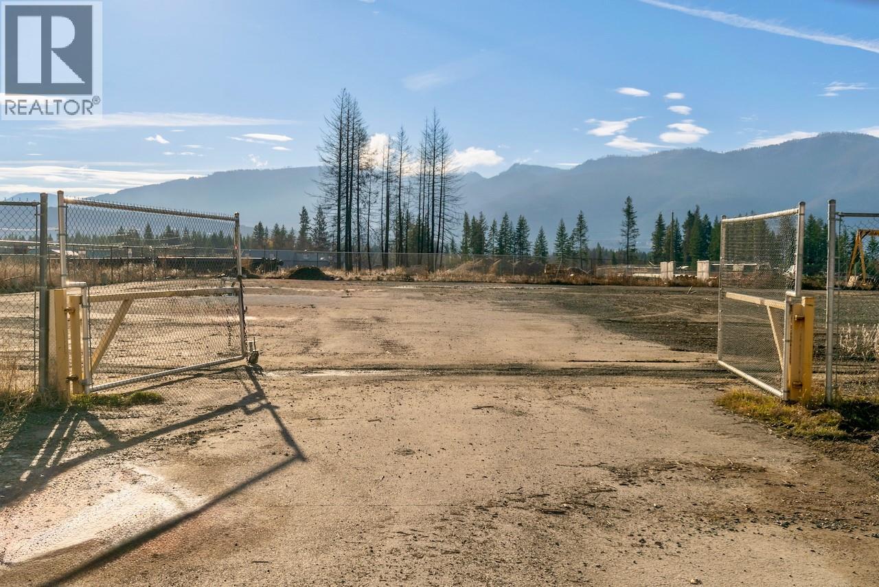 3818 Kenwood Gate Lot# B, Scotch Creek, British Columbia  V0E 1M5 - Photo 4 - 10369525