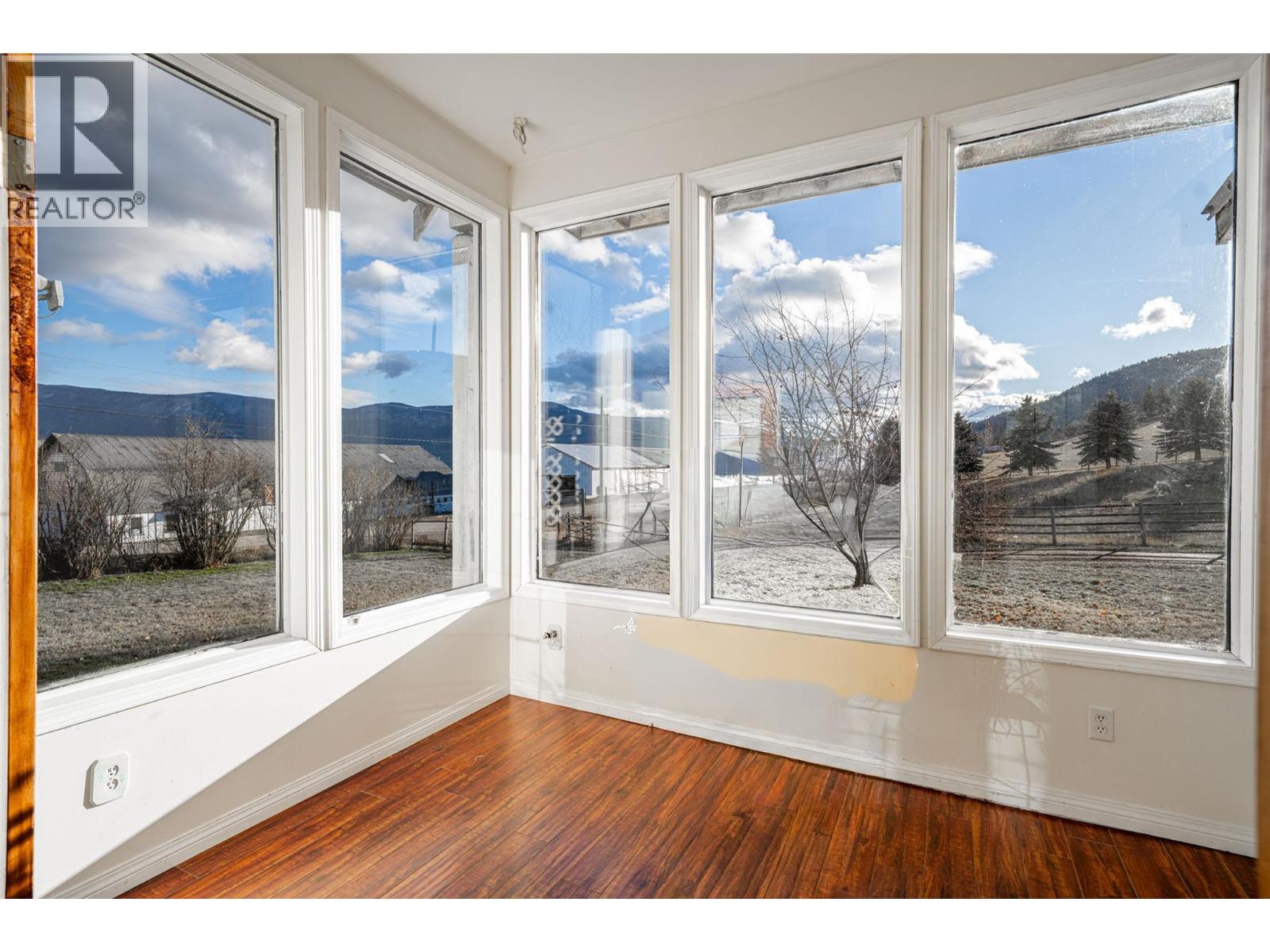 4435 Hallam Road, Armstrong, British Columbia  V0E 1B0 - Photo 25 - 10371253