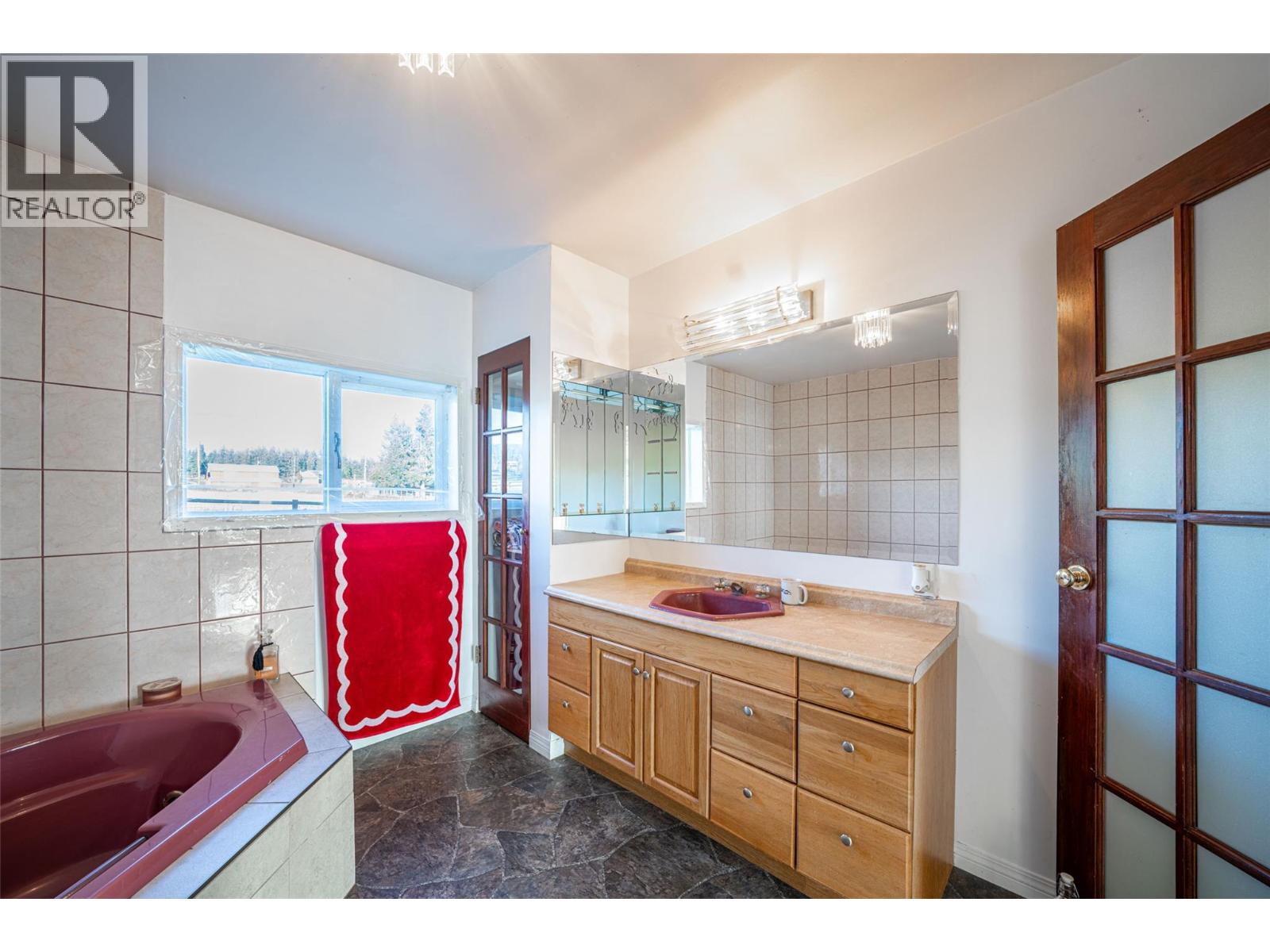 4435 Hallam Road, Armstrong, British Columbia  V0E 1B0 - Photo 31 - 10371253