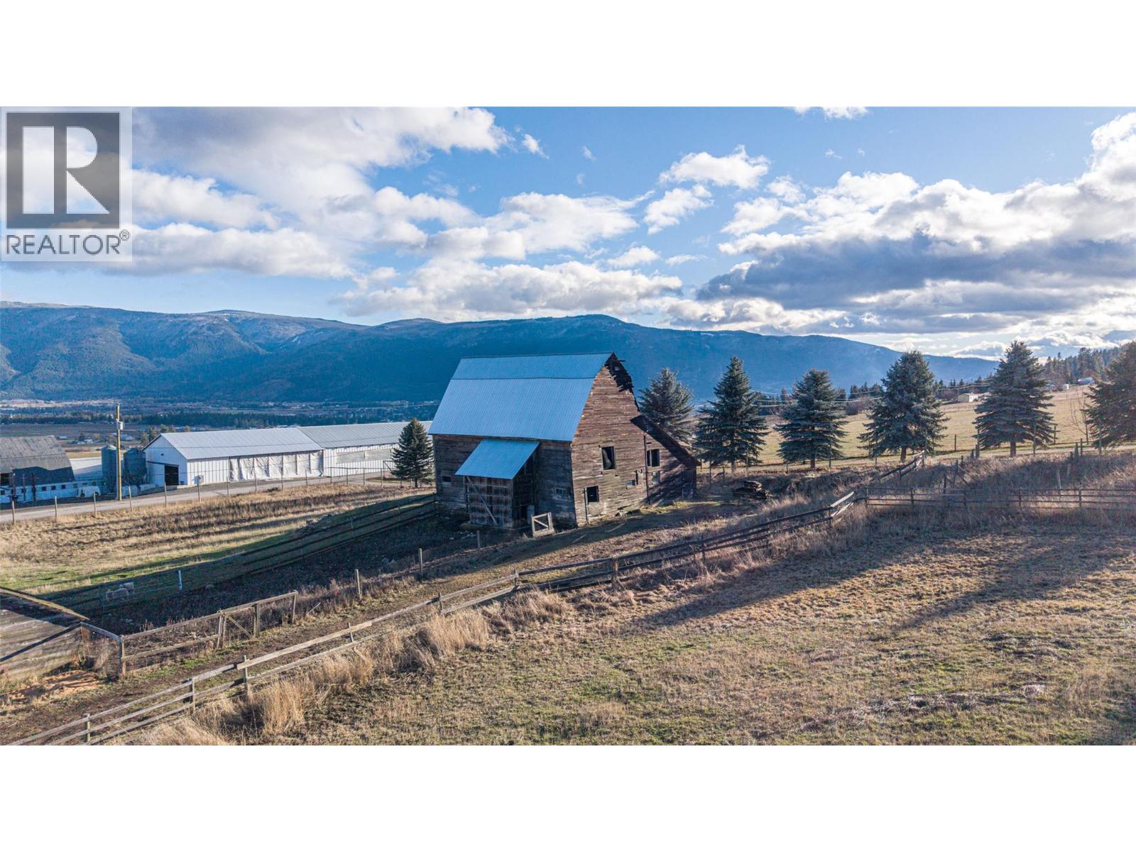 4435 Hallam Road, Armstrong, British Columbia  V0E 1B0 - Photo 8 - 10371253